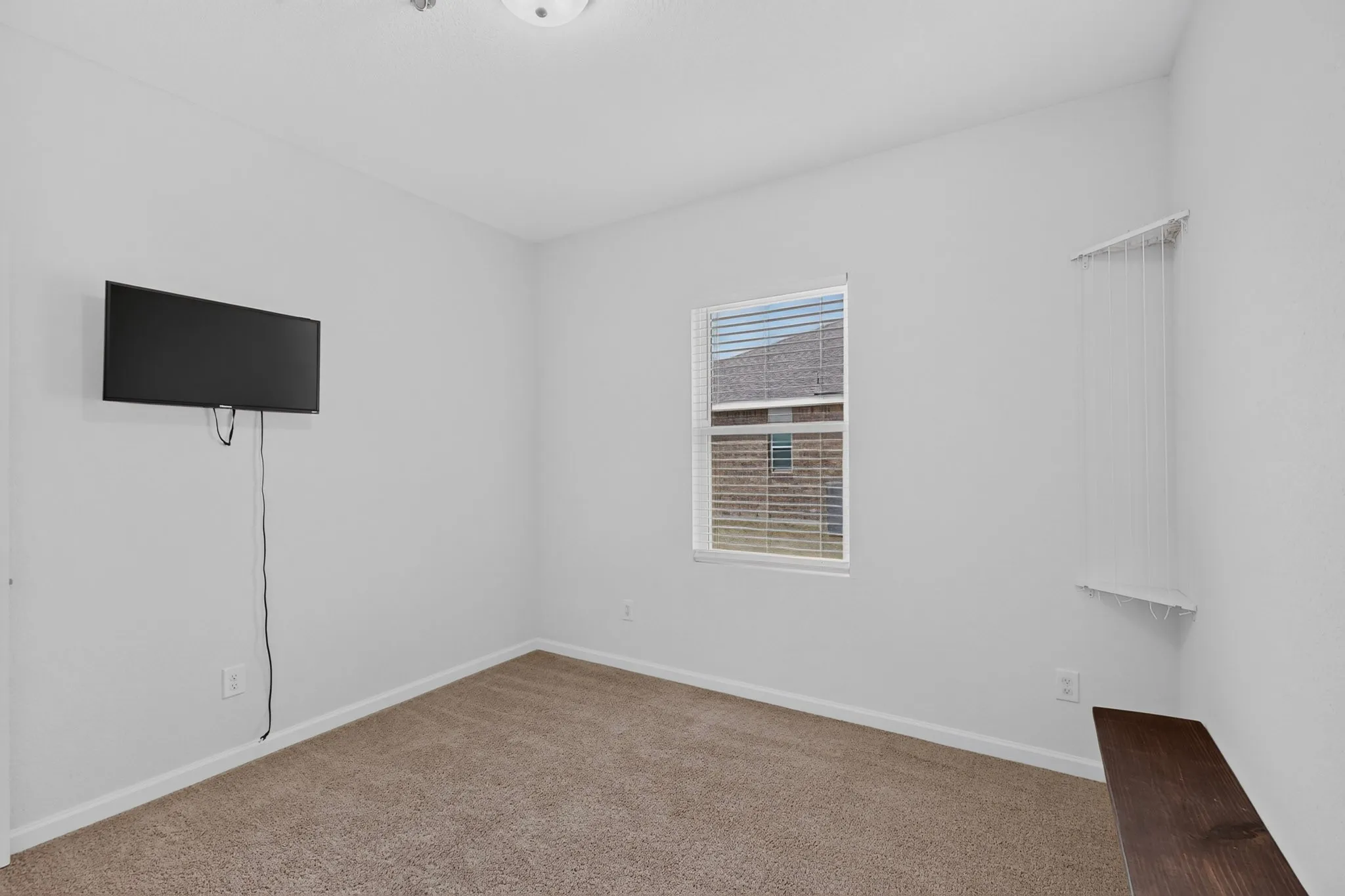 Single Family Residence For Sale in Ellis County , 300 Concho River Drive, Glenn Heights, Texas 75154, 4 Bedroom, 2 Bathroom, 2 Garage spaces, 1,860 Sqft, built in 2021, mls#21377559, Real Estate Agent in Glenn Heights, Homes For Sale in Ellis county, Homes For Sale in Glenn Heights, Realtor in Glenn Heights Texas, Real Estate Brokerage Independent Realty Texas, Luminita Cordes Realtor