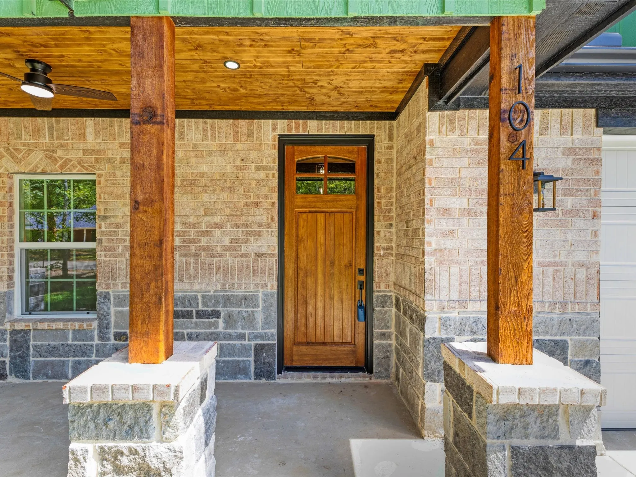 Single Family Residence For Sale in Henderson County , 104 Parkside Drive, Trinidad, Texas 75163, 3 Bedroom, 2 Bathroom, 2 Garage spaces, 1,550 Sqft, built in 2026, mls#21377519, Real Estate Agent in Trinidad, Homes For Sale in Henderson county, Homes For Sale in Trinidad, Realtor in Trinidad Texas, Real Estate Brokerage Independent Realty Texas, Luminita Cordes Realtor