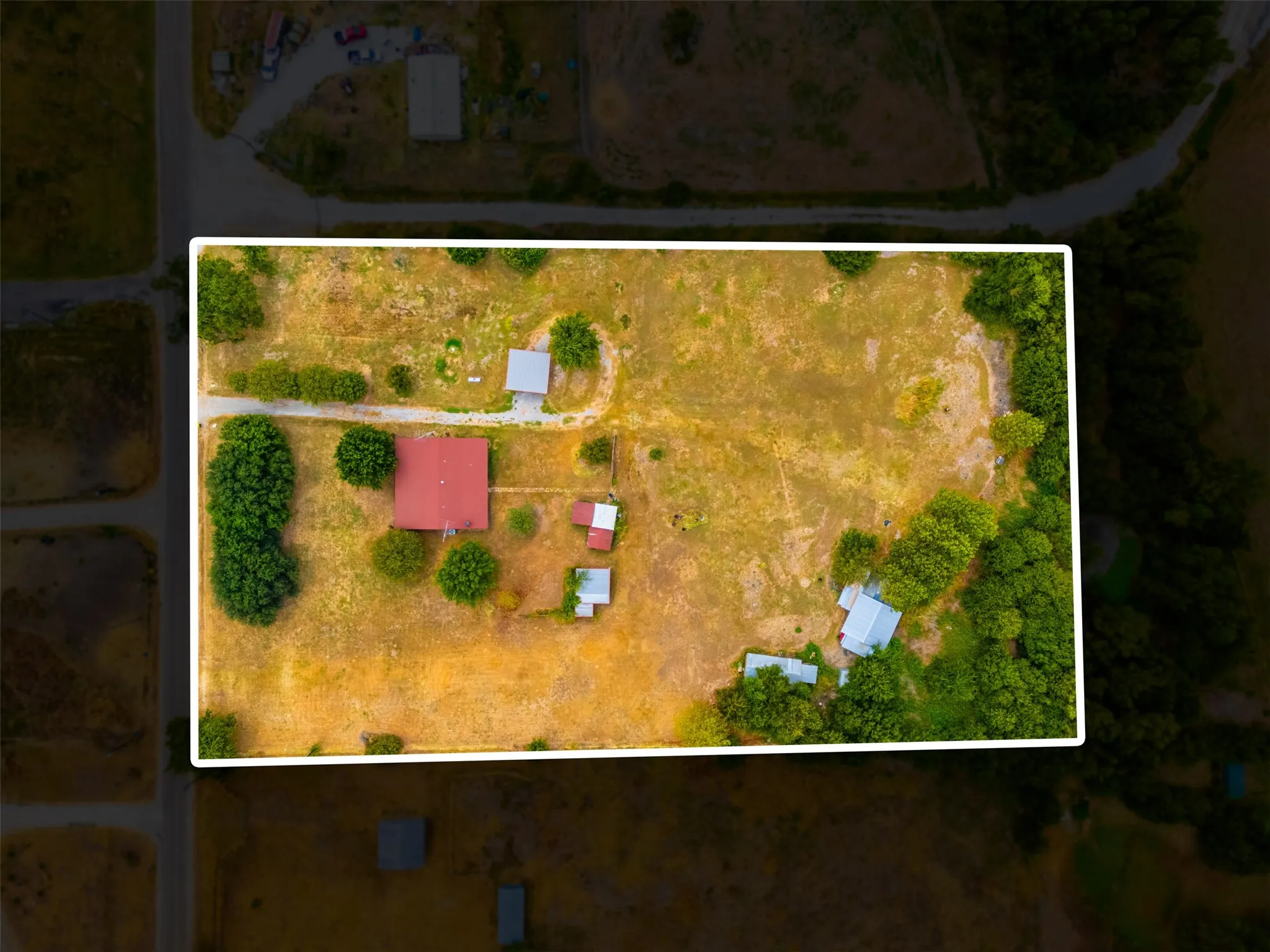 Single Family Residence For Sale in Johnson County , 545 County Road 1110a, Cleburne, Texas 76031, 3 Bedroom, 2 Bathroom, Garage spaces, 1,700 Sqft, built in 1998, mls#21380071, Real Estate Agent in Cleburne, Homes For Sale in Johnson county, Homes For Sale in Cleburne, Realtor in Cleburne Texas, Real Estate Brokerage Independent Realty Texas, Luminita Cordes Realtor