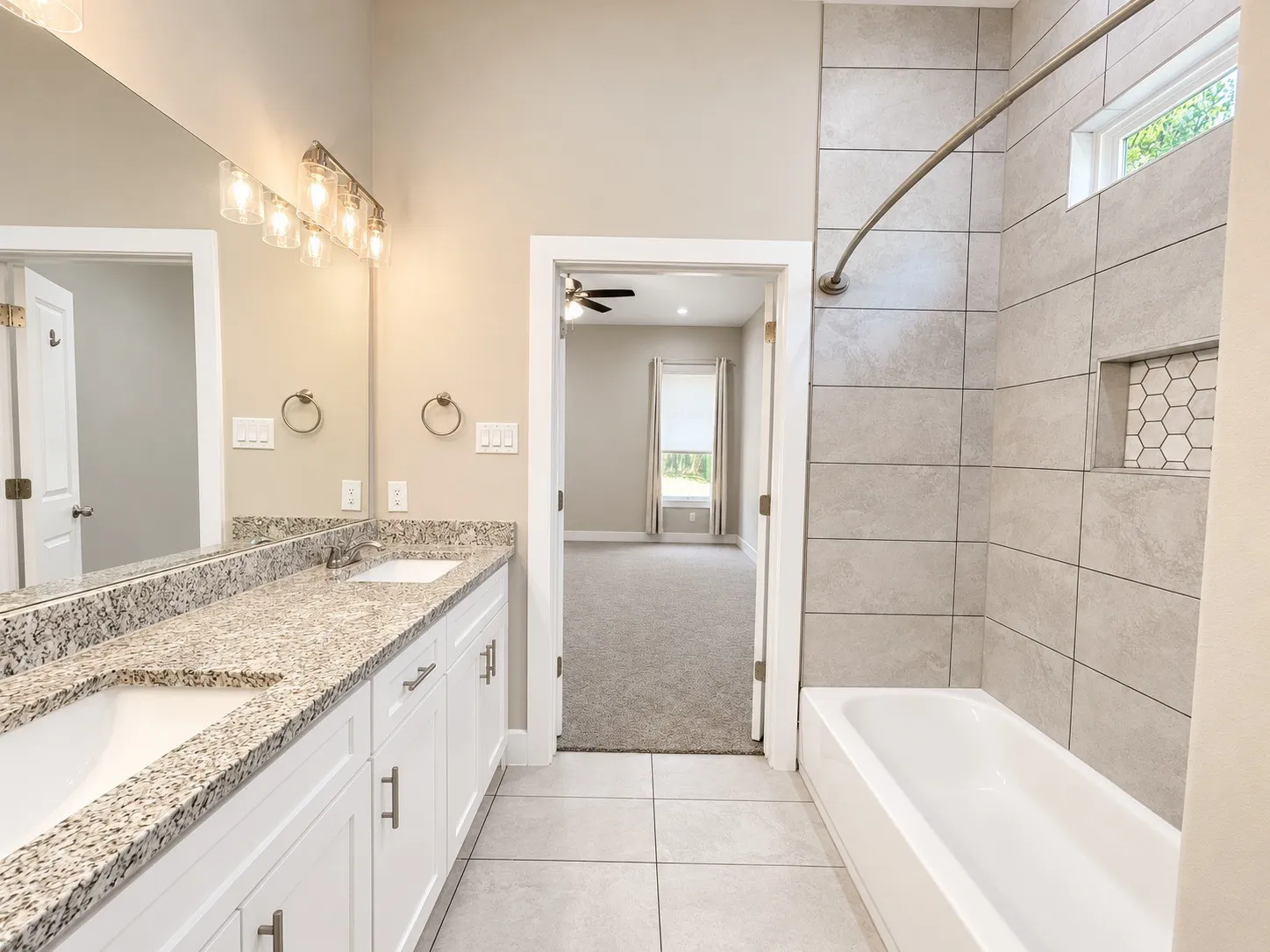 Single Family Residence For Rent in Dallas County , 4520 Garrison Avenue, Dallas, Texas 75216, 4 Bedroom, 2 Bathroom, 2 Garage spaces, 1,688 Sqft, built in 2021, mls#21380074, Real Estate Agent in Dallas, Homes For Rent in Dallas county, Homes For Rent in Dallas, Realtor in Dallas Texas, Real Estate Brokerage Independent Realty Texas, Luminita Cordes Realtor