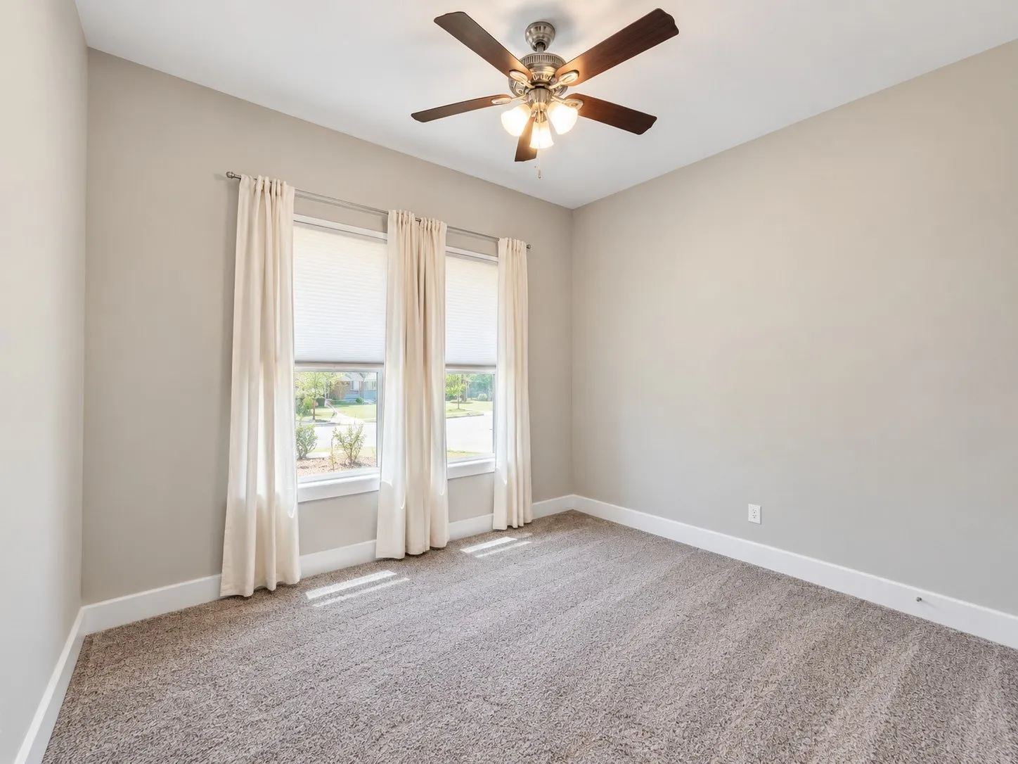 Single Family Residence For Rent in Dallas County , 4520 Garrison Avenue, Dallas, Texas 75216, 4 Bedroom, 2 Bathroom, 2 Garage spaces, 1,688 Sqft, built in 2021, mls#21380074, Real Estate Agent in Dallas, Homes For Rent in Dallas county, Homes For Rent in Dallas, Realtor in Dallas Texas, Real Estate Brokerage Independent Realty Texas, Luminita Cordes Realtor