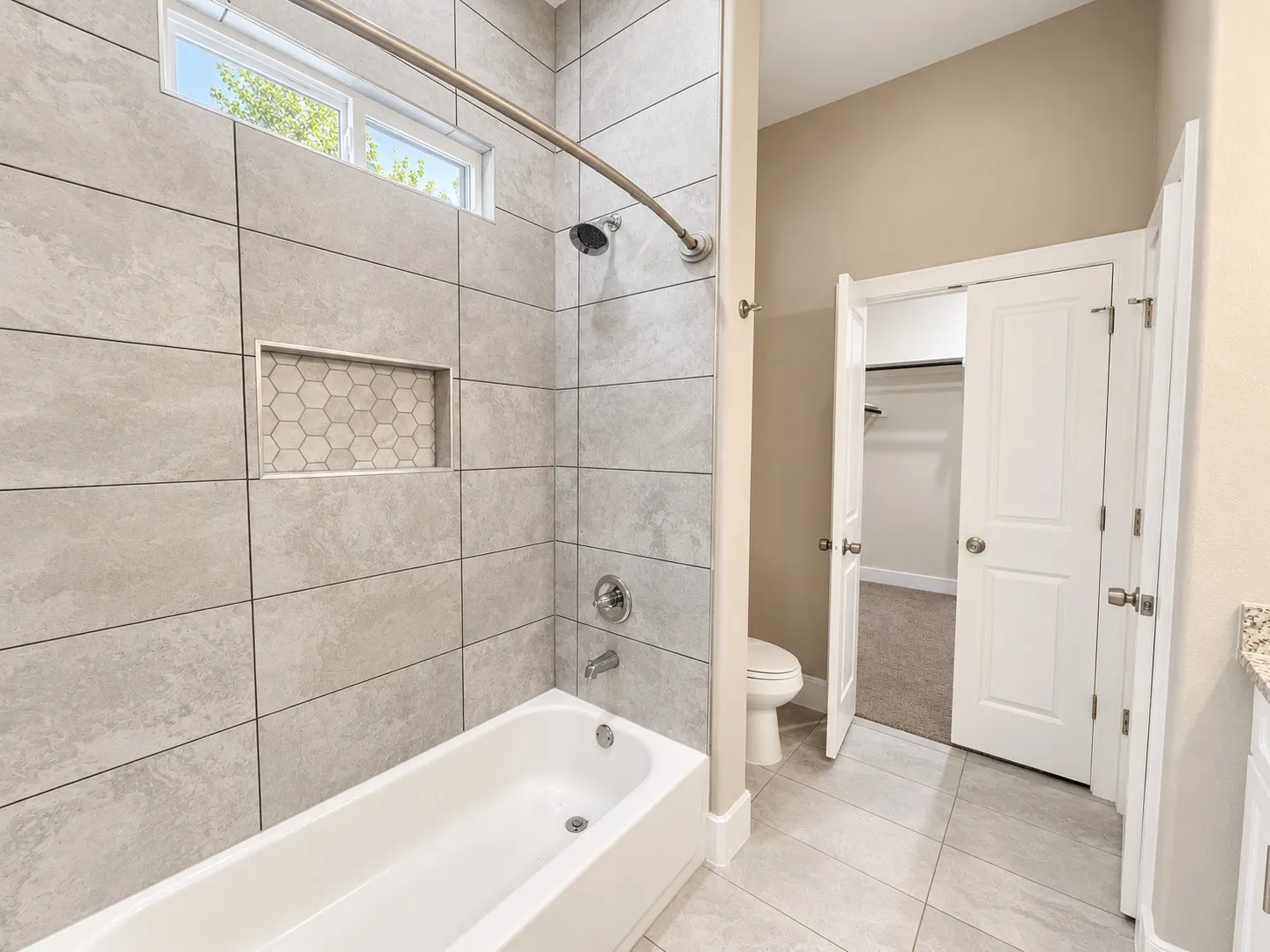 Single Family Residence For Rent in Dallas County , 4520 Garrison Avenue, Dallas, Texas 75216, 4 Bedroom, 2 Bathroom, 2 Garage spaces, 1,688 Sqft, built in 2021, mls#21380074, Real Estate Agent in Dallas, Homes For Rent in Dallas county, Homes For Rent in Dallas, Realtor in Dallas Texas, Real Estate Brokerage Independent Realty Texas, Luminita Cordes Realtor