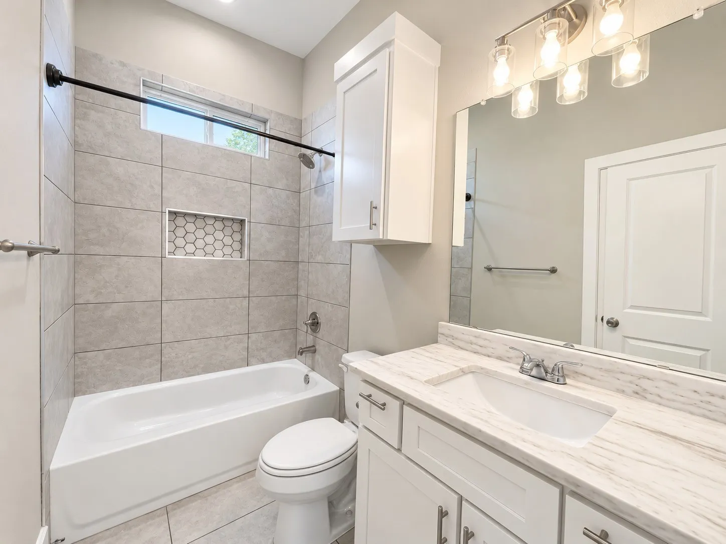 Single Family Residence For Rent in Dallas County , 4520 Garrison Avenue, Dallas, Texas 75216, 4 Bedroom, 2 Bathroom, 2 Garage spaces, 1,688 Sqft, built in 2021, mls#21380074, Real Estate Agent in Dallas, Homes For Rent in Dallas county, Homes For Rent in Dallas, Realtor in Dallas Texas, Real Estate Brokerage Independent Realty Texas, Luminita Cordes Realtor