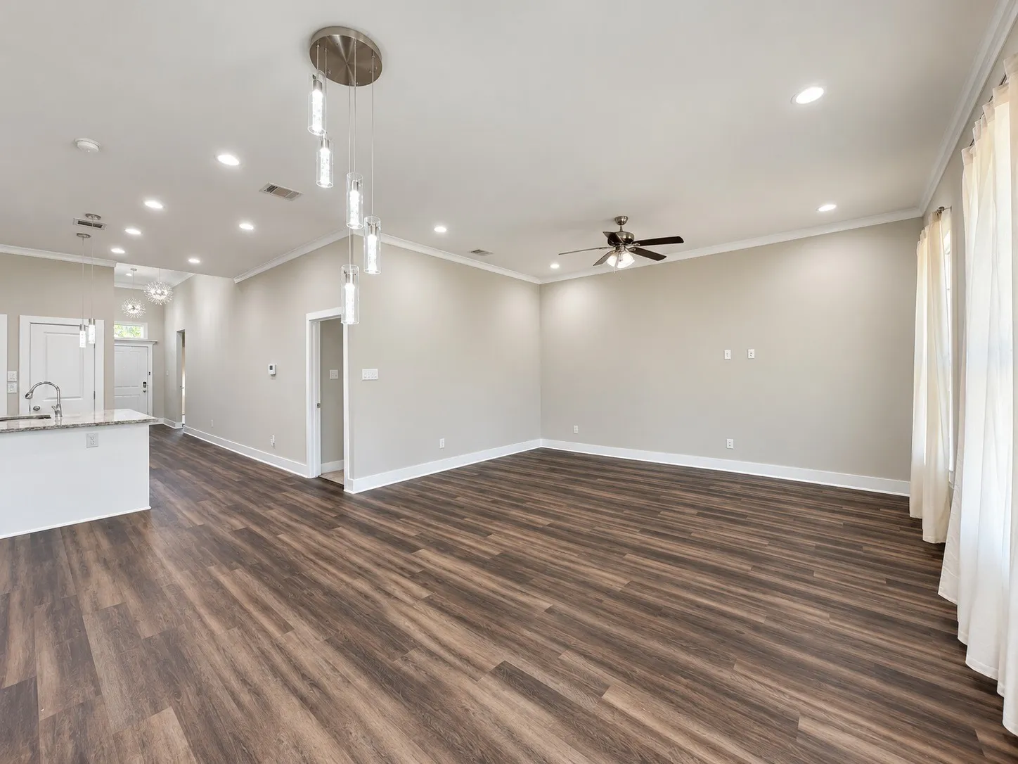 Single Family Residence For Rent in Dallas County , 4520 Garrison Avenue, Dallas, Texas 75216, 4 Bedroom, 2 Bathroom, 2 Garage spaces, 1,688 Sqft, built in 2021, mls#21380074, Real Estate Agent in Dallas, Homes For Rent in Dallas county, Homes For Rent in Dallas, Realtor in Dallas Texas, Real Estate Brokerage Independent Realty Texas, Luminita Cordes Realtor