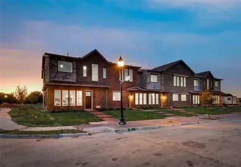 Townhouse For Rent in Collin County , 5805 Rivendell Drive, Frisco, Texas 75035, 4 Bedroom, 3 Bathroom, 2 Garage spaces, 2,243 Sqft, built in 2019, mls#21380075, Real Estate Agent in Frisco, Homes For Rent in Collin county, Homes For Rent in Frisco, Realtor in Frisco Texas, Real Estate Brokerage Independent Realty Texas, Luminita Cordes Realtor