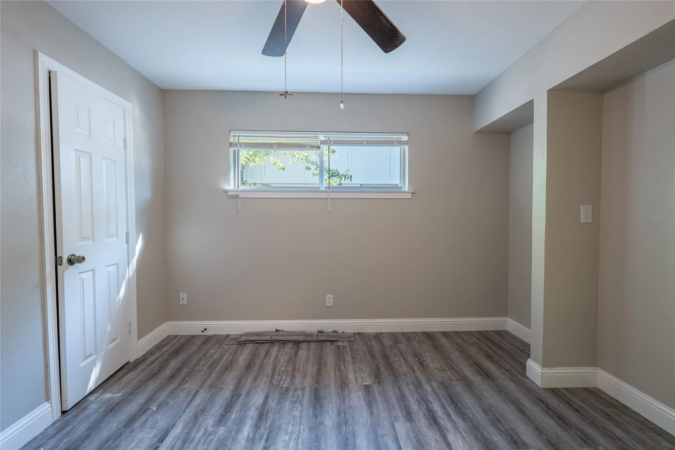 Single Family Residence For Rent in Dallas County , 11005 Ferguson Road, Dallas, Texas 75228, 3 Bedroom, 2 Bathroom, 2 Garage spaces, 1,933 Sqft, built in 1961, mls#21378878, Real Estate Agent in Dallas, Homes For Rent in Dallas county, Homes For Rent in Dallas, Realtor in Dallas Texas, Real Estate Brokerage Independent Realty Texas, Luminita Cordes Realtor