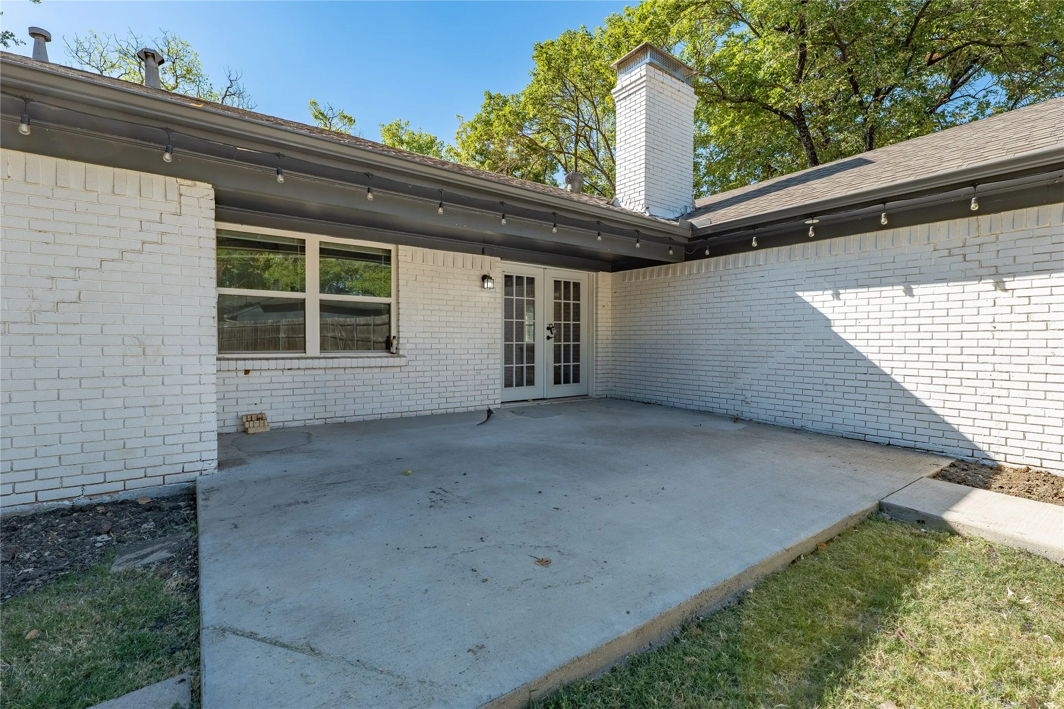 Single Family Residence For Rent in Dallas County , 11005 Ferguson Road, Dallas, Texas 75228, 3 Bedroom, 2 Bathroom, 2 Garage spaces, 1,933 Sqft, built in 1961, mls#21378878, Real Estate Agent in Dallas, Homes For Rent in Dallas county, Homes For Rent in Dallas, Realtor in Dallas Texas, Real Estate Brokerage Independent Realty Texas, Luminita Cordes Realtor