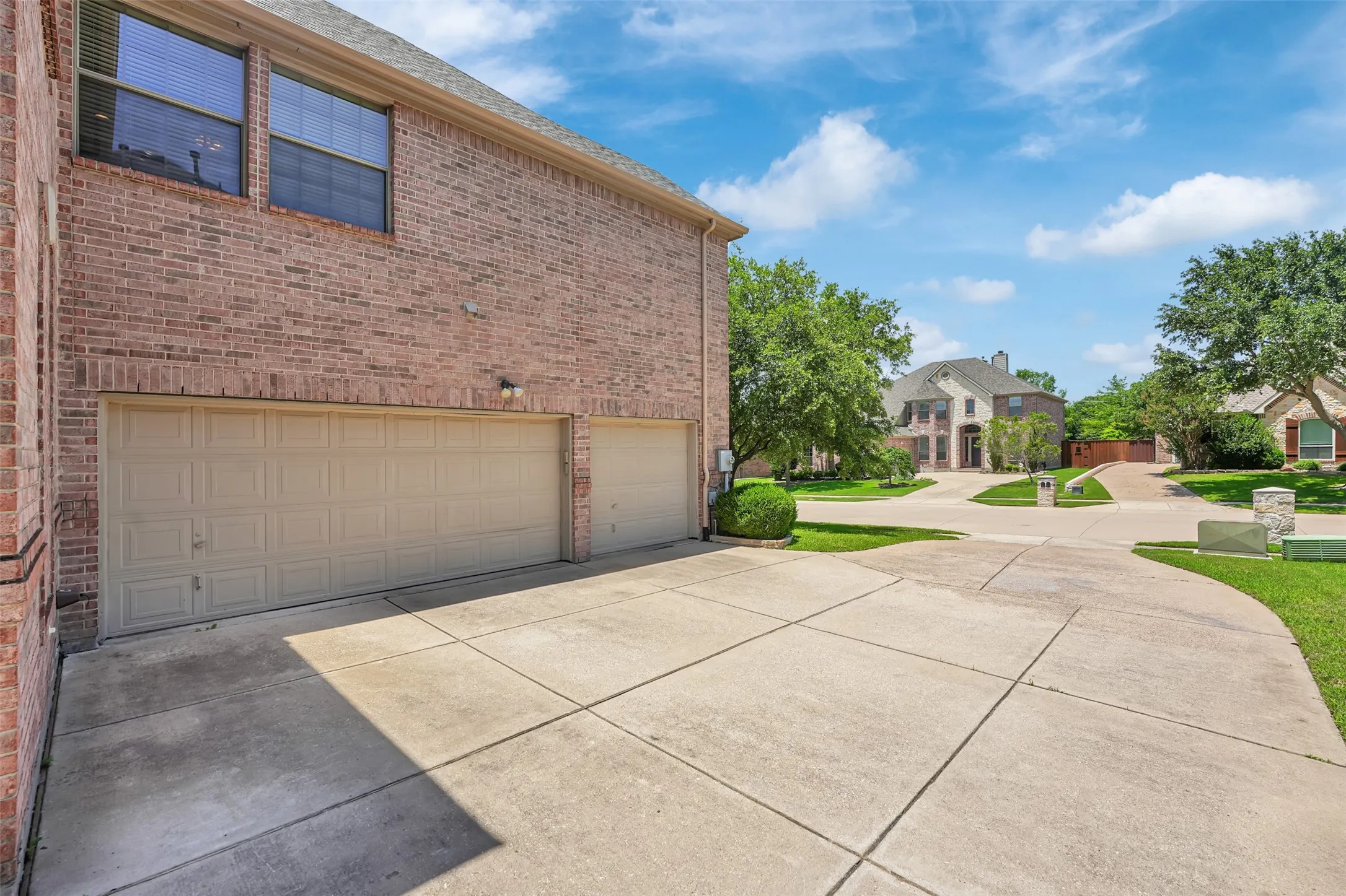 Single Family Residence For Sale in Collin County , 1910 Saint Johns Avenue, Allen, Texas 75002, 4 Bedroom, 4 Bathroom, 3 Garage spaces, 3,716 Sqft, built in 2005, mls#21380081, Real Estate Agent in Allen, Homes For Sale in Collin county, Homes For Sale in Allen, Realtor in Allen Texas, Real Estate Brokerage Independent Realty Texas, Luminita Cordes Realtor