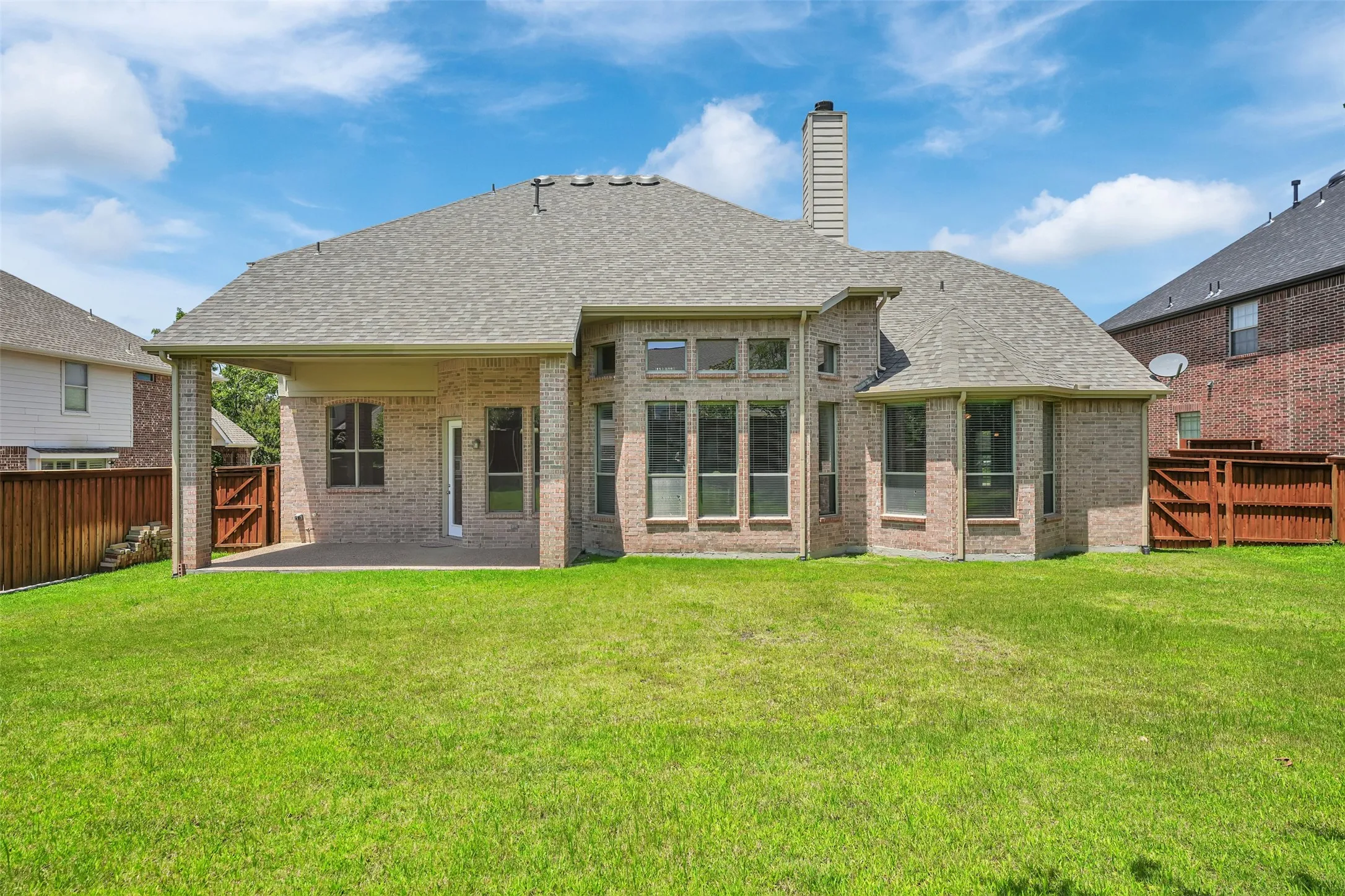 Single Family Residence For Sale in Collin County , 1910 Saint Johns Avenue, Allen, Texas 75002, 4 Bedroom, 4 Bathroom, 3 Garage spaces, 3,716 Sqft, built in 2005, mls#21380081, Real Estate Agent in Allen, Homes For Sale in Collin county, Homes For Sale in Allen, Realtor in Allen Texas, Real Estate Brokerage Independent Realty Texas, Luminita Cordes Realtor