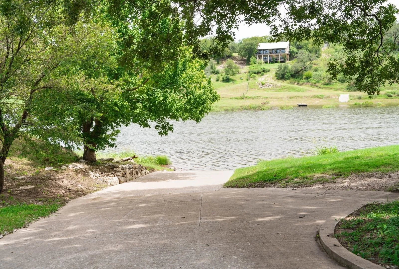Ranch For Sale in Travis County , 3220 Fall Creek Estates Drive, Spicewood, Texas 78669, 0, 0, Garage spaces, 0 Sqft, built in 2001, mls#21380077, Real Estate Agent in Spicewood, Homes For Sale in Travis county, Homes For Sale in Spicewood, Realtor in Spicewood Texas, Real Estate Brokerage Independent Realty Texas, Luminita Cordes Realtor