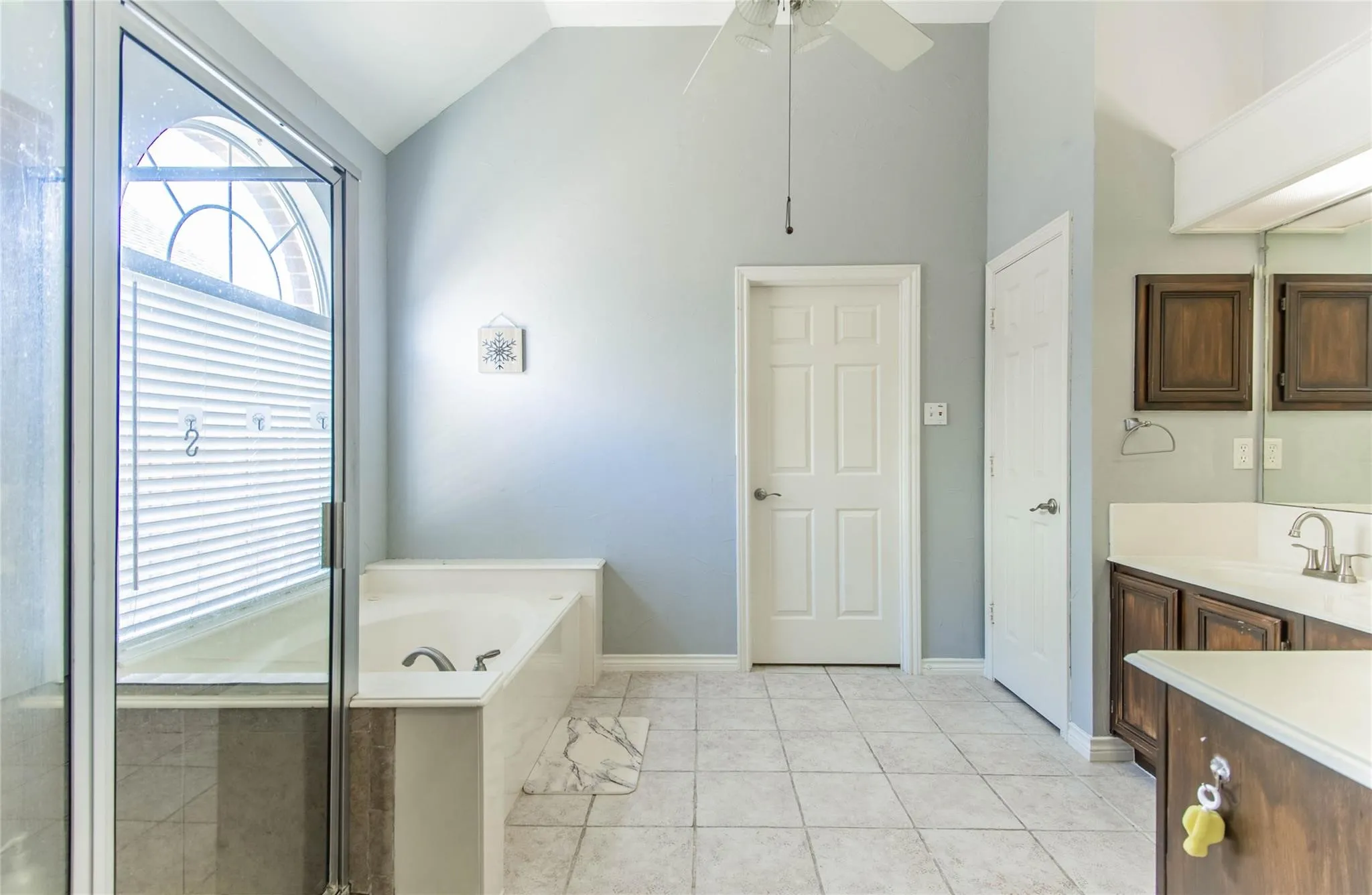 Single Family Residence For Rent in Collin County , 4129 Staten Island Drive, Plano, Texas 75024, 5 Bedroom, 4 Bathroom, 3 Garage spaces, 3,377 Sqft, built in 1992, mls#21380037, Real Estate Agent in Plano, Homes For Rent in Collin county, Homes For Rent in Plano, Realtor in Plano Texas, Real Estate Brokerage Independent Realty Texas, Luminita Cordes Realtor