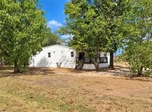 Mobile Home For Rent in Mc Lennan County , 4676 Old Dallas Road, Elm Mott, Texas 76640, 3 Bedroom, 2 Bathroom, Garage spaces, 1,900 Sqft, built in 1985, mls#21379866, Real Estate Agent in Elm Mott, Homes For Rent in Mc Lennan county, Homes For Rent in Elm Mott, Realtor in Elm Mott Texas, Real Estate Brokerage Independent Realty Texas, Luminita Cordes Realtor