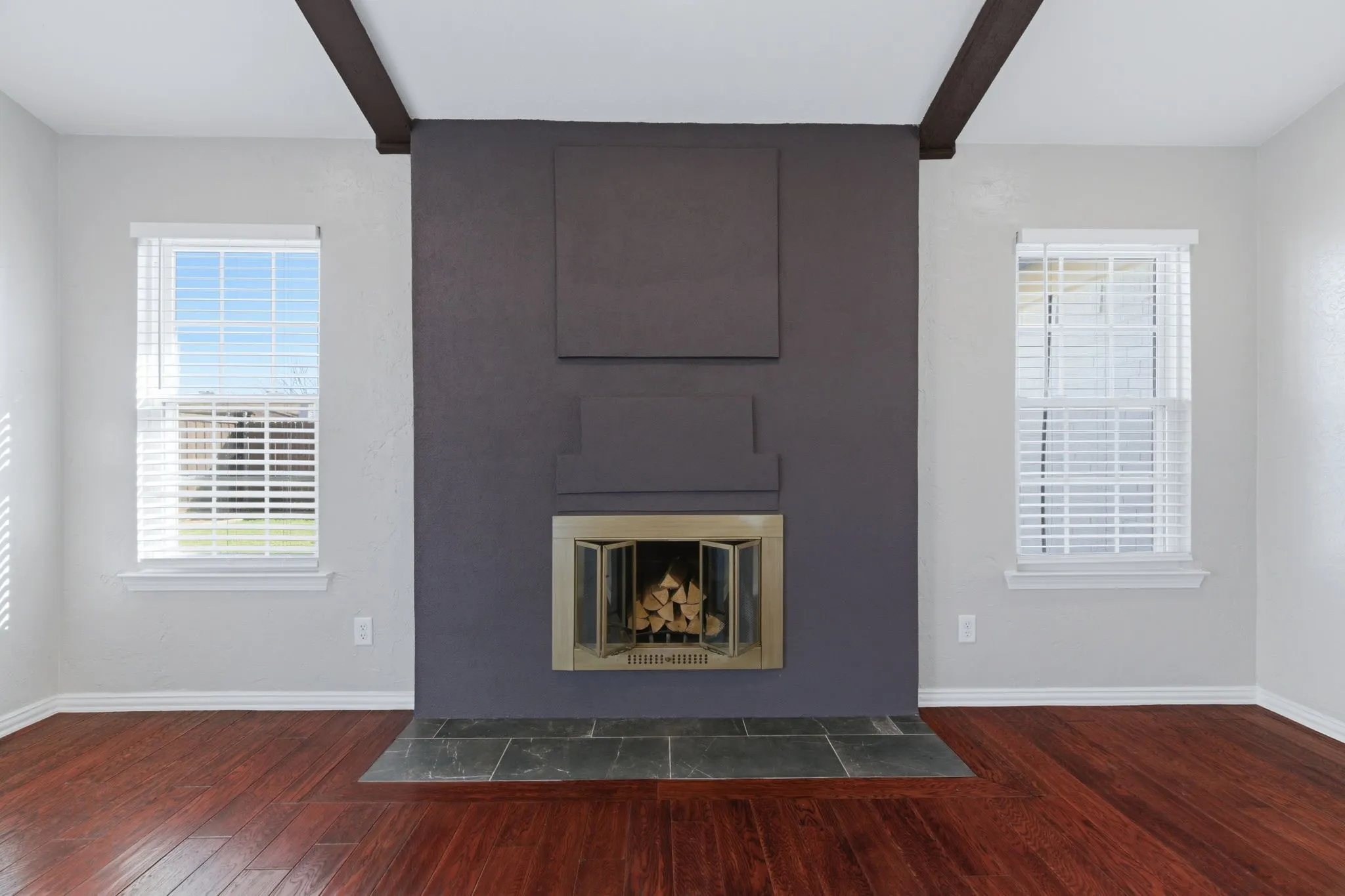 Single Family Residence For Sale in Denton County , 746 Red Wing Drive, Lewisville, Texas 75067, 3 Bedroom, 2 Bathroom, 2 Garage spaces, 1,506 Sqft, built in 1978, mls#21380095, Real Estate Agent in Lewisville, Homes For Sale in Denton county, Homes For Sale in Lewisville, Realtor in Lewisville Texas, Real Estate Brokerage Independent Realty Texas, Luminita Cordes Realtor