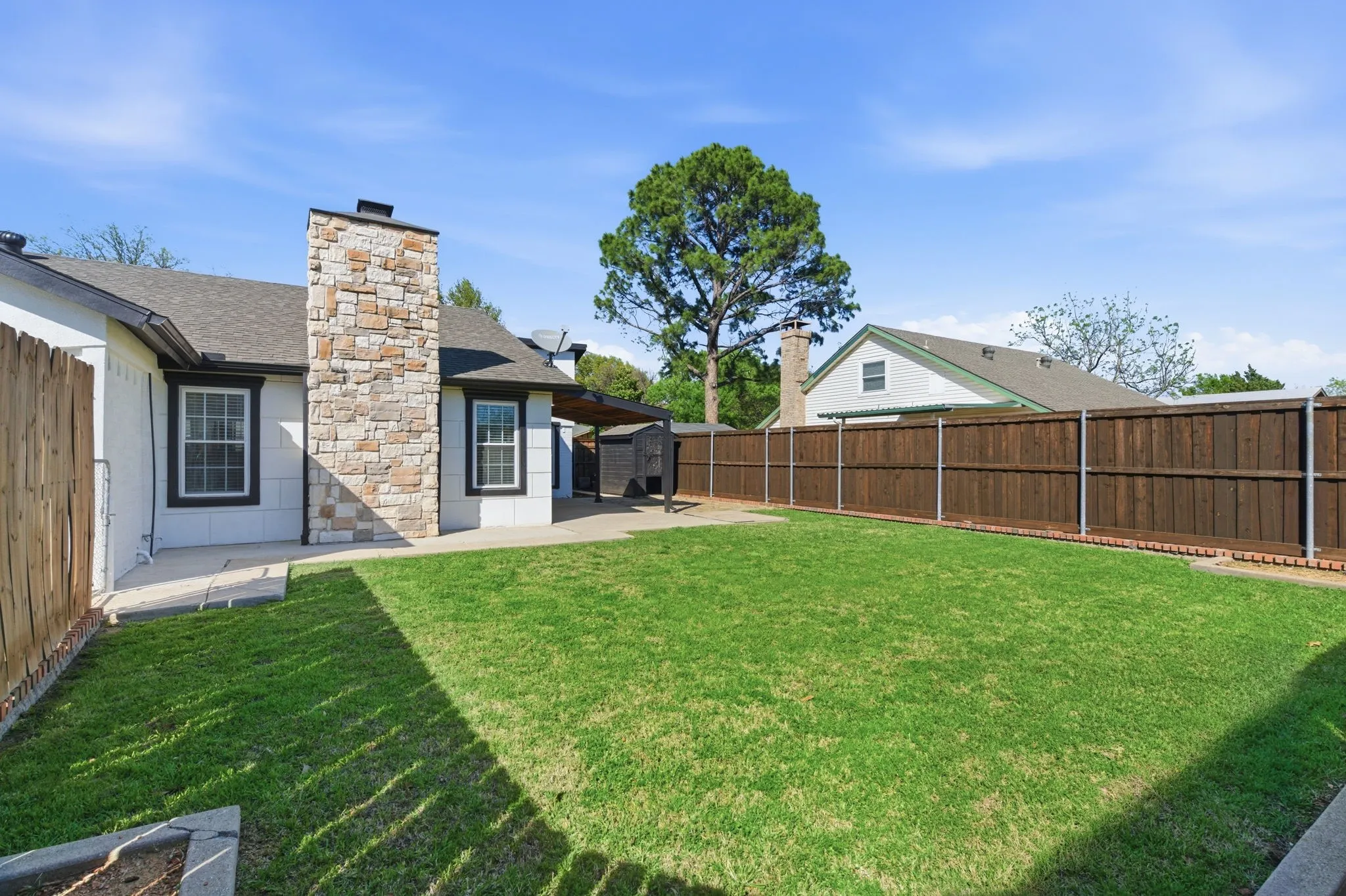Single Family Residence For Sale in Denton County , 746 Red Wing Drive, Lewisville, Texas 75067, 3 Bedroom, 2 Bathroom, 2 Garage spaces, 1,506 Sqft, built in 1978, mls#21380095, Real Estate Agent in Lewisville, Homes For Sale in Denton county, Homes For Sale in Lewisville, Realtor in Lewisville Texas, Real Estate Brokerage Independent Realty Texas, Luminita Cordes Realtor