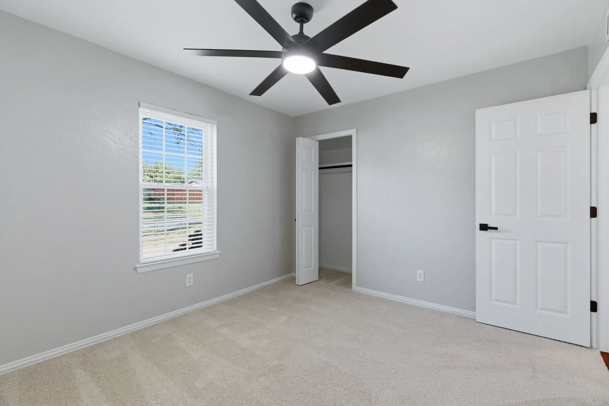 Single Family Residence For Sale in Denton County , 746 Red Wing Drive, Lewisville, Texas 75067, 3 Bedroom, 2 Bathroom, 2 Garage spaces, 1,506 Sqft, built in 1978, mls#21380095, Real Estate Agent in Lewisville, Homes For Sale in Denton county, Homes For Sale in Lewisville, Realtor in Lewisville Texas, Real Estate Brokerage Independent Realty Texas, Luminita Cordes Realtor