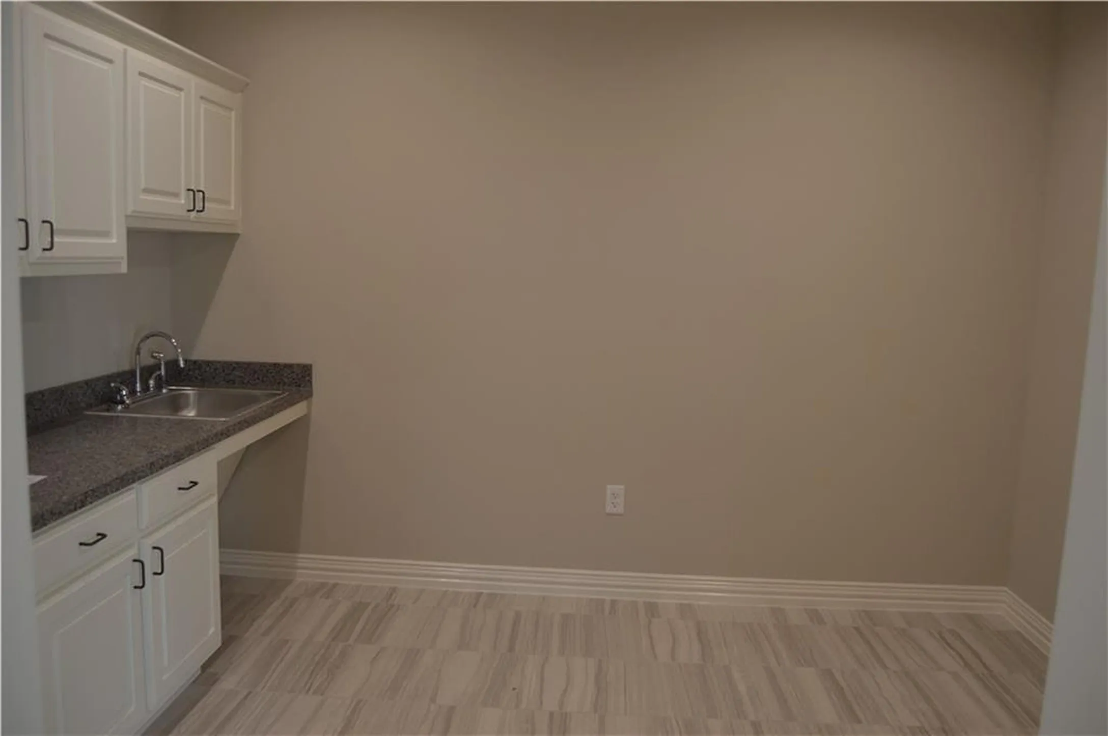 Office For Rent in Collin County , 8668 John Hickman Parkway 202, Frisco, Texas 75034, 0, 0, Garage spaces, 0 Sqft, built in 2017, mls#21380096, Real Estate Agent in Frisco, Homes For Rent in Collin county, Homes For Rent in Frisco, Realtor in Frisco Texas, Real Estate Brokerage Independent Realty Texas, Luminita Cordes Realtor