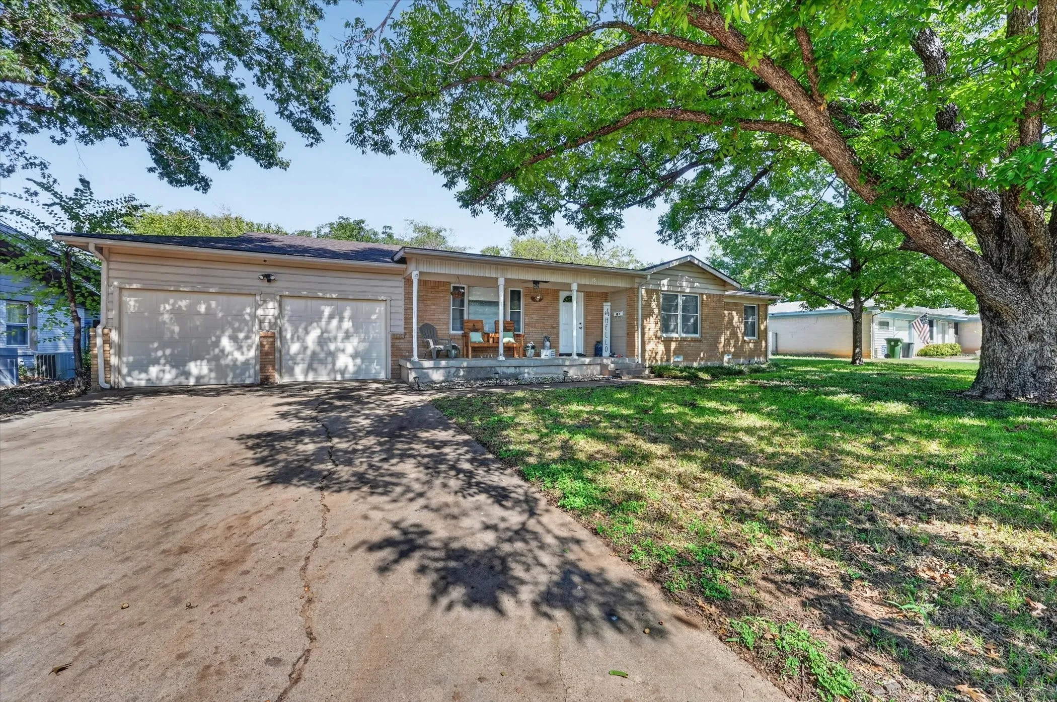 Single Family Residence For Sale in Tarrant County , 15 Page Street, Hurst, Texas 76053, 3 Bedroom, 2 Bathroom, 2 Garage spaces, 1,241 Sqft, built in 1959, mls#21379398, Real Estate Agent in Hurst, Homes For Sale in Tarrant county, Homes For Sale in Hurst, Realtor in Hurst Texas, Real Estate Brokerage Independent Realty Texas, Luminita Cordes Realtor