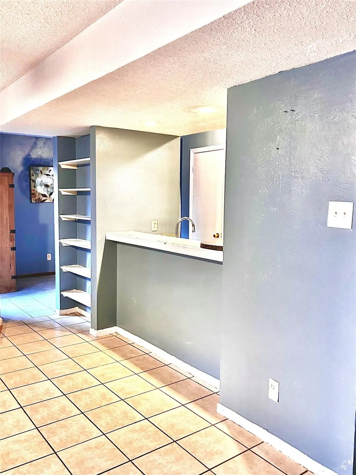 Condominium For Sale in Tarrant County , 5530 Boca Raton Boulevard 189, Fort Worth, Texas 76112, 2 Bedroom, 2 Bathroom, Garage spaces, 1,010 Sqft, built in 1972, mls#21380089, Real Estate Agent in Fort Worth, Homes For Sale in Tarrant county, Homes For Sale in Fort Worth, Realtor in Fort Worth Texas, Real Estate Brokerage Independent Realty Texas, Luminita Cordes Realtor