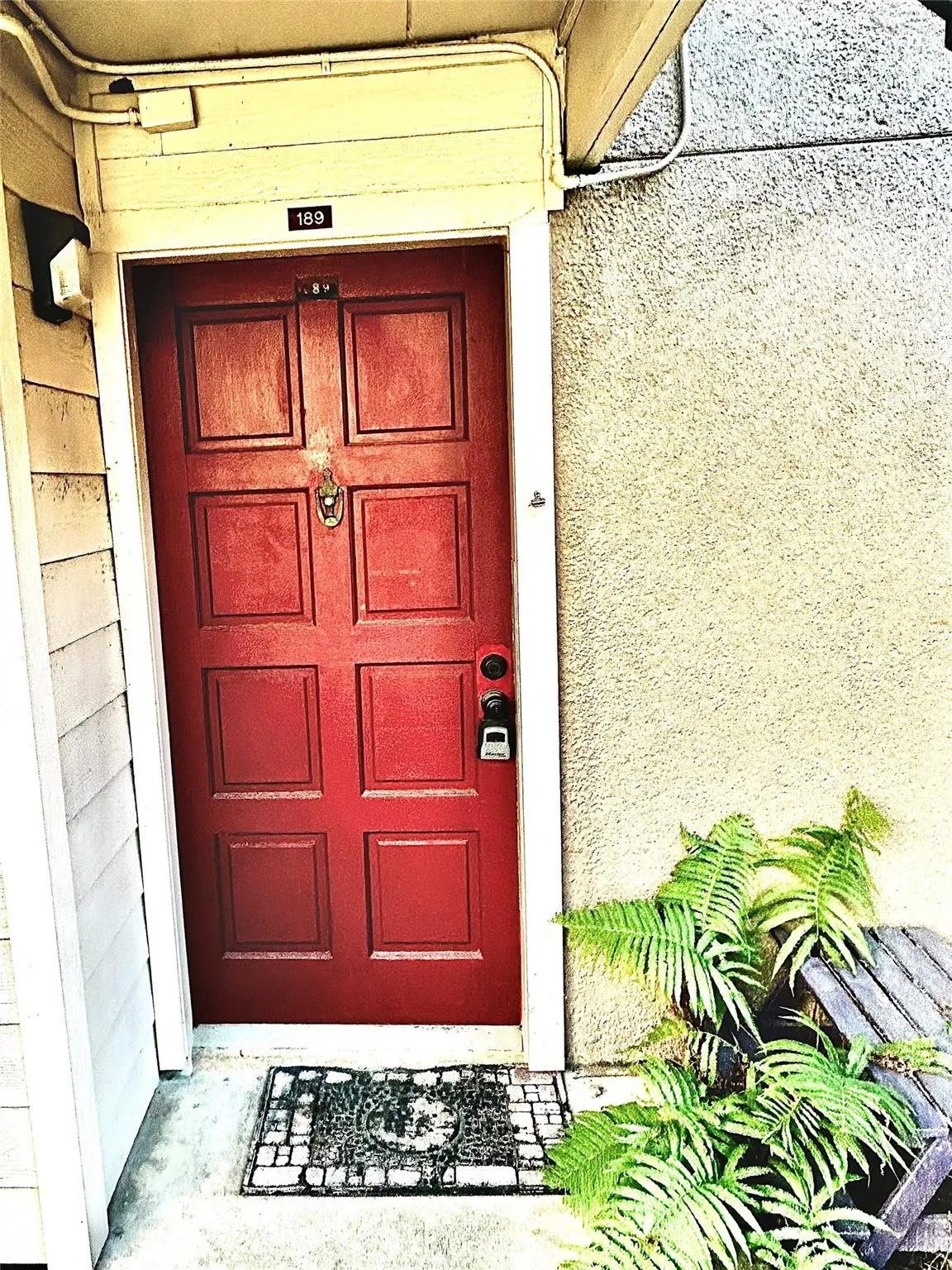 Condominium For Sale in Tarrant County , 5530 Boca Raton Boulevard 189, Fort Worth, Texas 76112, 2 Bedroom, 2 Bathroom, Garage spaces, 1,010 Sqft, built in 1972, mls#21380089, Real Estate Agent in Fort Worth, Homes For Sale in Tarrant county, Homes For Sale in Fort Worth, Realtor in Fort Worth Texas, Real Estate Brokerage Independent Realty Texas, Luminita Cordes Realtor
