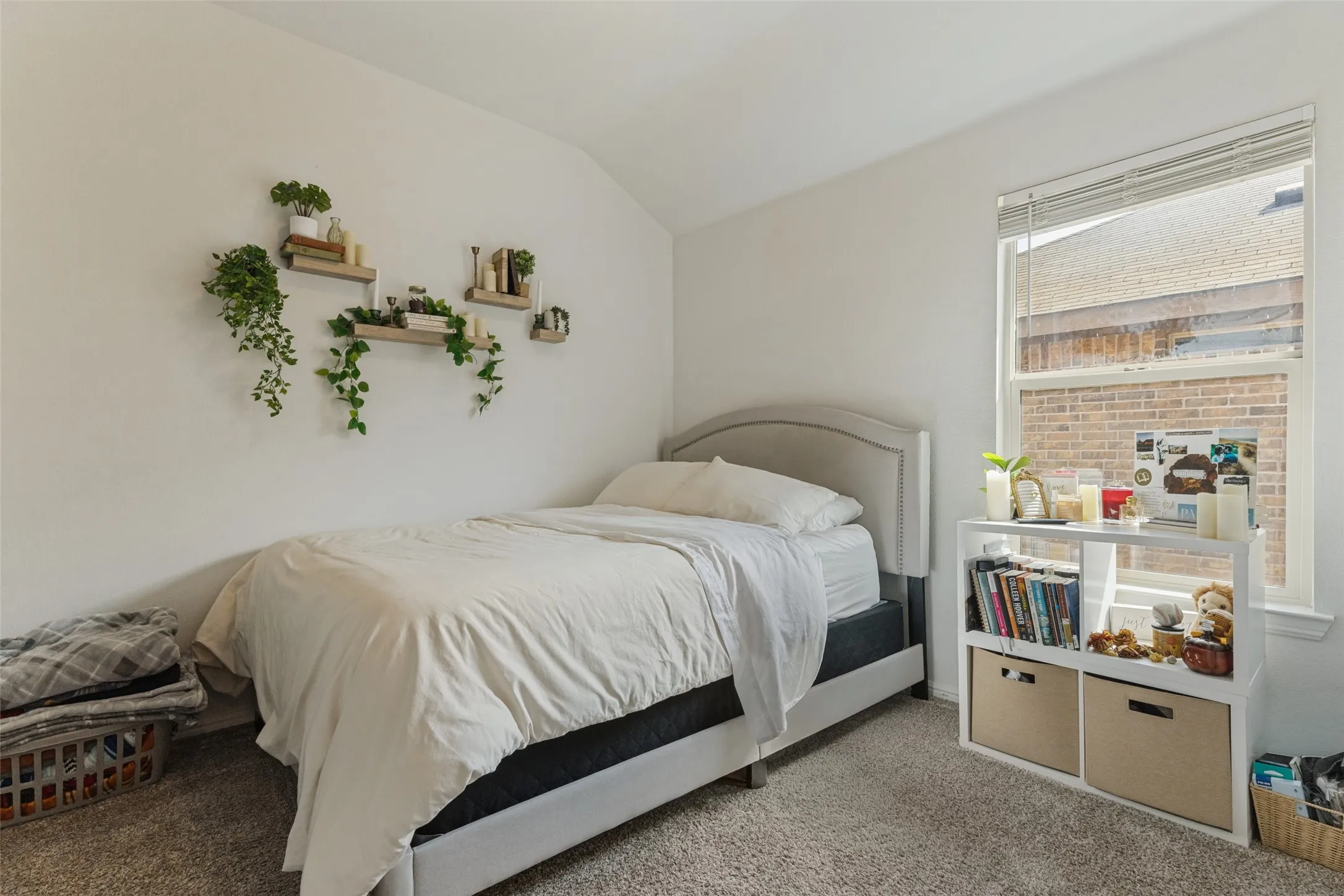 Single Family Residence For Rent in Tarrant County , 9004 Eagles Landing Drive, Fort Worth, Texas 76179, 4 Bedroom, 2 Bathroom, 2 Garage spaces, 1,832 Sqft, built in 2020, mls#21379762, Real Estate Agent in Fort Worth, Homes For Rent in Tarrant county, Homes For Rent in Fort Worth, Realtor in Fort Worth Texas, Real Estate Brokerage Independent Realty Texas, Luminita Cordes Realtor