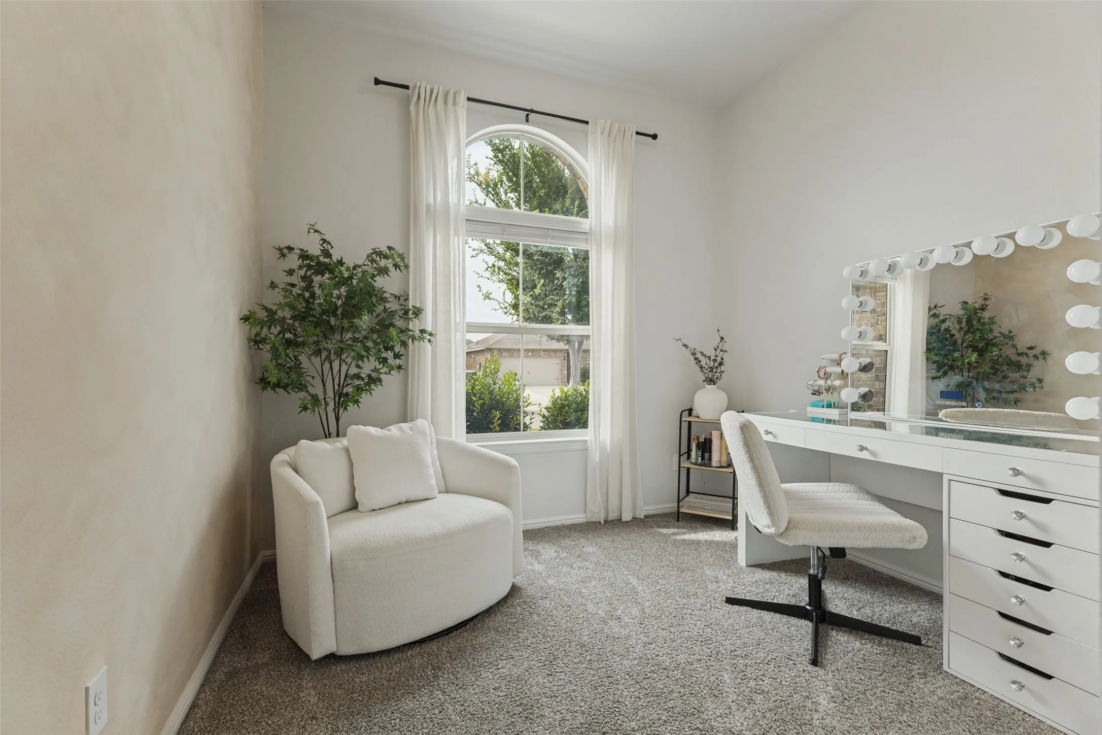 Single Family Residence For Rent in Tarrant County , 9004 Eagles Landing Drive, Fort Worth, Texas 76179, 4 Bedroom, 2 Bathroom, 2 Garage spaces, 1,832 Sqft, built in 2020, mls#21379762, Real Estate Agent in Fort Worth, Homes For Rent in Tarrant county, Homes For Rent in Fort Worth, Realtor in Fort Worth Texas, Real Estate Brokerage Independent Realty Texas, Luminita Cordes Realtor