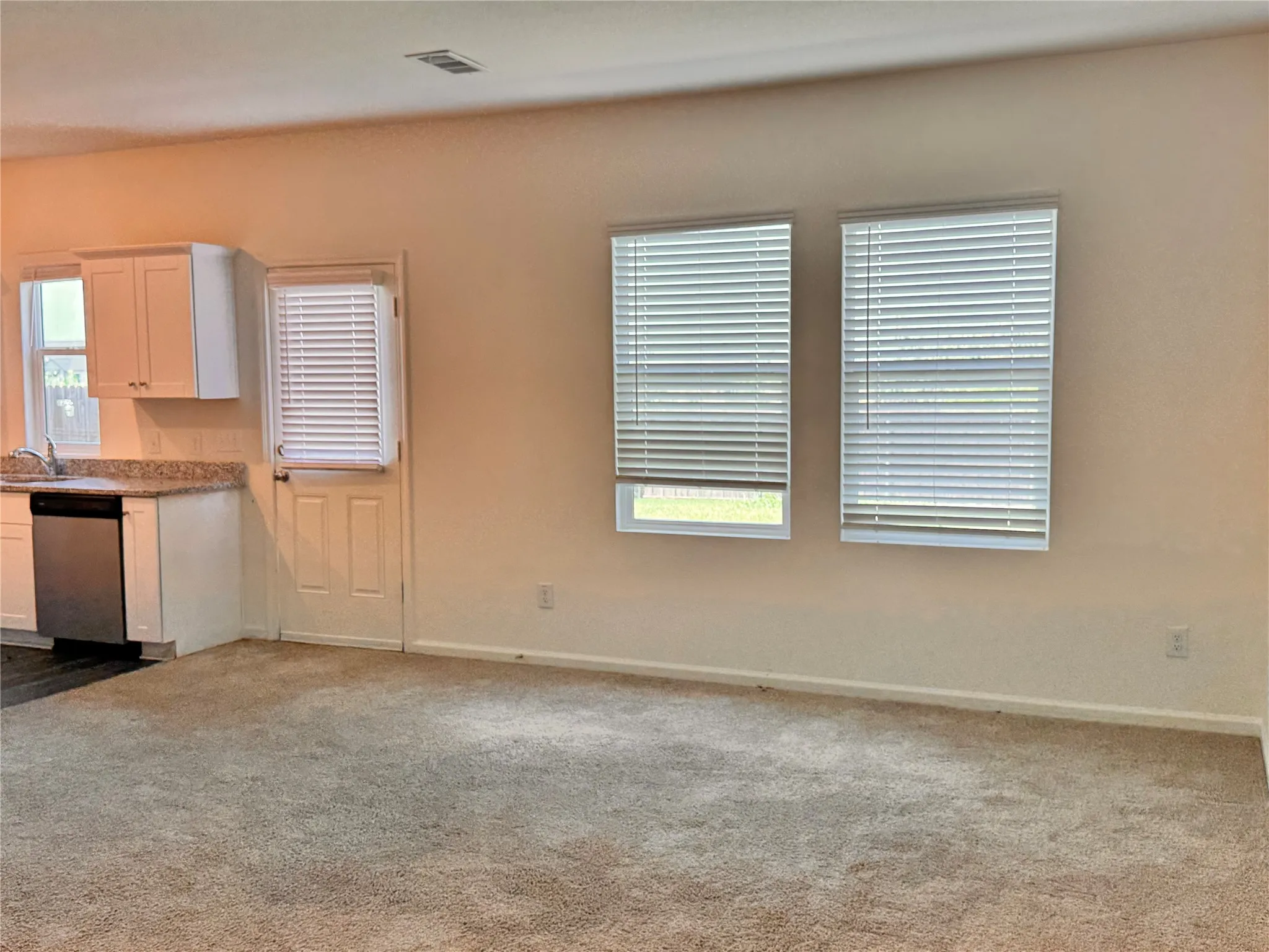 Single Family Residence For Rent in Collin County , 1906 Chapel Hill Road, Princeton, Texas 75407, 3 Bedroom, 3 Bathroom, 2 Garage spaces, 1,633 Sqft, built in 2021, mls#21380104, Real Estate Agent in Princeton, Homes For Rent in Collin county, Homes For Rent in Princeton, Realtor in Princeton Texas, Real Estate Brokerage Independent Realty Texas, Luminita Cordes Realtor