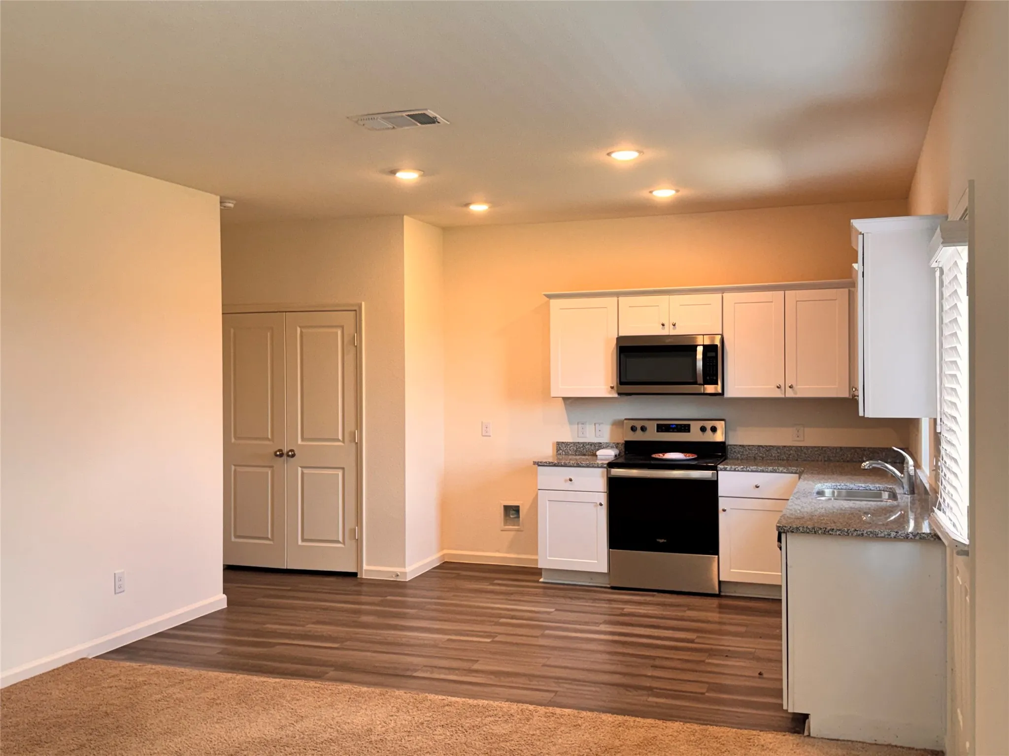 Single Family Residence For Rent in Collin County , 1906 Chapel Hill Road, Princeton, Texas 75407, 3 Bedroom, 3 Bathroom, 2 Garage spaces, 1,633 Sqft, built in 2021, mls#21380104, Real Estate Agent in Princeton, Homes For Rent in Collin county, Homes For Rent in Princeton, Realtor in Princeton Texas, Real Estate Brokerage Independent Realty Texas, Luminita Cordes Realtor
