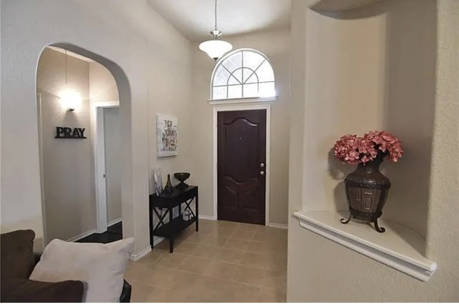 Single Family Residence For Sale in Tarrant County , 8212 Deer Bluff Lane, Fort Worth, Texas 76179, 4 Bedroom, 2 Bathroom, 2 Garage spaces, 1,785 Sqft, built in 2011, mls#21379825, Real Estate Agent in Fort Worth, Homes For Sale in Tarrant county, Homes For Sale in Fort Worth, Realtor in Fort Worth Texas, Real Estate Brokerage Independent Realty Texas, Luminita Cordes Realtor