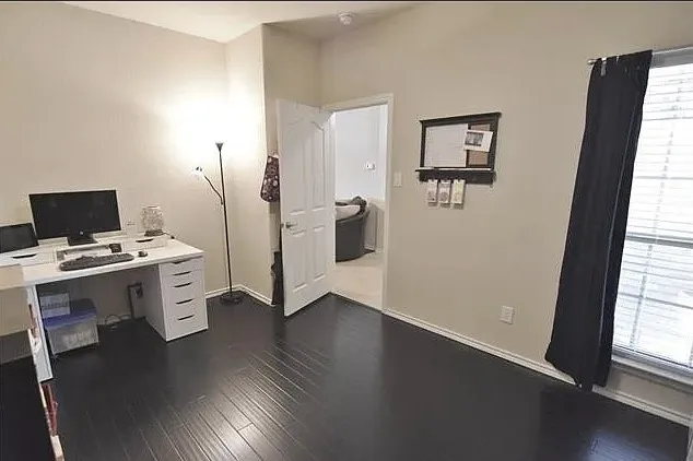 Single Family Residence For Sale in Tarrant County , 8212 Deer Bluff Lane, Fort Worth, Texas 76179, 4 Bedroom, 2 Bathroom, 2 Garage spaces, 1,785 Sqft, built in 2011, mls#21379825, Real Estate Agent in Fort Worth, Homes For Sale in Tarrant county, Homes For Sale in Fort Worth, Realtor in Fort Worth Texas, Real Estate Brokerage Independent Realty Texas, Luminita Cordes Realtor