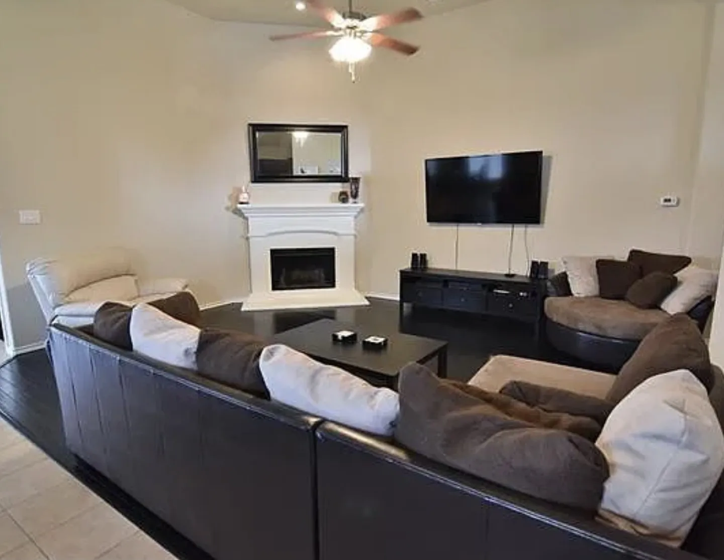 Single Family Residence For Sale in Tarrant County , 8212 Deer Bluff Lane, Fort Worth, Texas 76179, 4 Bedroom, 2 Bathroom, 2 Garage spaces, 1,785 Sqft, built in 2011, mls#21379825, Real Estate Agent in Fort Worth, Homes For Sale in Tarrant county, Homes For Sale in Fort Worth, Realtor in Fort Worth Texas, Real Estate Brokerage Independent Realty Texas, Luminita Cordes Realtor