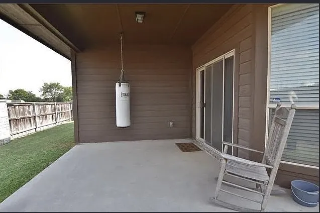 Single Family Residence For Sale in Tarrant County , 8212 Deer Bluff Lane, Fort Worth, Texas 76179, 4 Bedroom, 2 Bathroom, 2 Garage spaces, 1,785 Sqft, built in 2011, mls#21379825, Real Estate Agent in Fort Worth, Homes For Sale in Tarrant county, Homes For Sale in Fort Worth, Realtor in Fort Worth Texas, Real Estate Brokerage Independent Realty Texas, Luminita Cordes Realtor