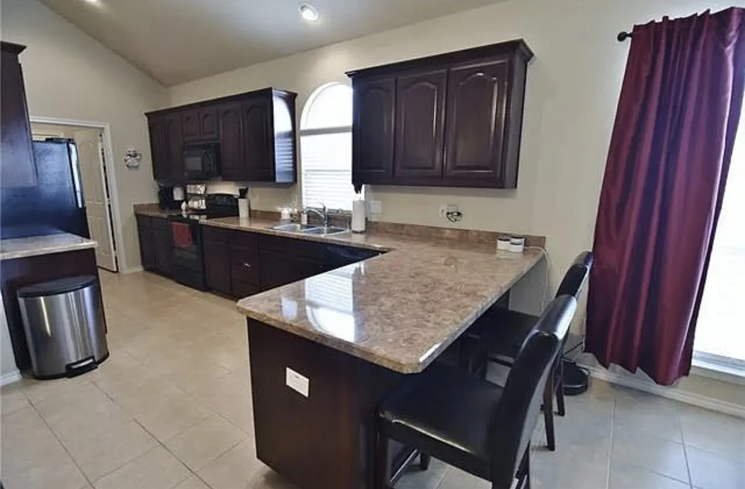 Single Family Residence For Sale in Tarrant County , 8212 Deer Bluff Lane, Fort Worth, Texas 76179, 4 Bedroom, 2 Bathroom, 2 Garage spaces, 1,785 Sqft, built in 2011, mls#21379825, Real Estate Agent in Fort Worth, Homes For Sale in Tarrant county, Homes For Sale in Fort Worth, Realtor in Fort Worth Texas, Real Estate Brokerage Independent Realty Texas, Luminita Cordes Realtor