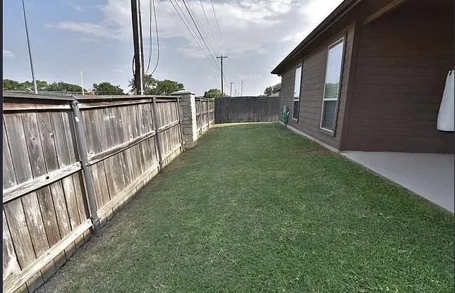 Single Family Residence For Sale in Tarrant County , 8212 Deer Bluff Lane, Fort Worth, Texas 76179, 4 Bedroom, 2 Bathroom, 2 Garage spaces, 1,785 Sqft, built in 2011, mls#21379825, Real Estate Agent in Fort Worth, Homes For Sale in Tarrant county, Homes For Sale in Fort Worth, Realtor in Fort Worth Texas, Real Estate Brokerage Independent Realty Texas, Luminita Cordes Realtor