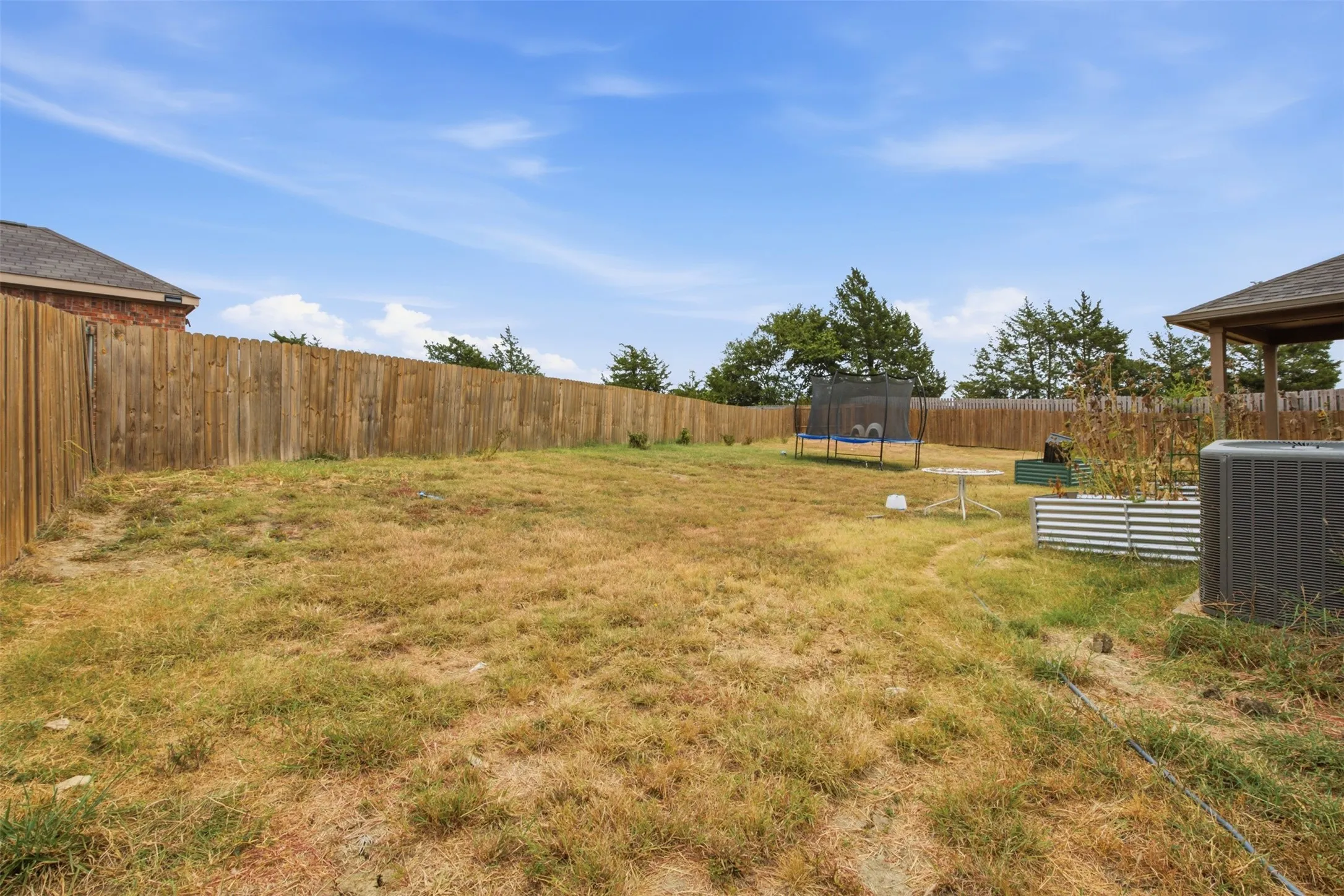 Single Family Residence For Sale in Denton County , 16 Kramer Court, Sanger, Texas 76266, 4 Bedroom, 3 Bathroom, 2 Garage spaces, 2,255 Sqft, built in 2016, mls#21380109, Real Estate Agent in Sanger, Homes For Sale in Denton county, Homes For Sale in Sanger, Realtor in Sanger Texas, Real Estate Brokerage Independent Realty Texas, Luminita Cordes Realtor