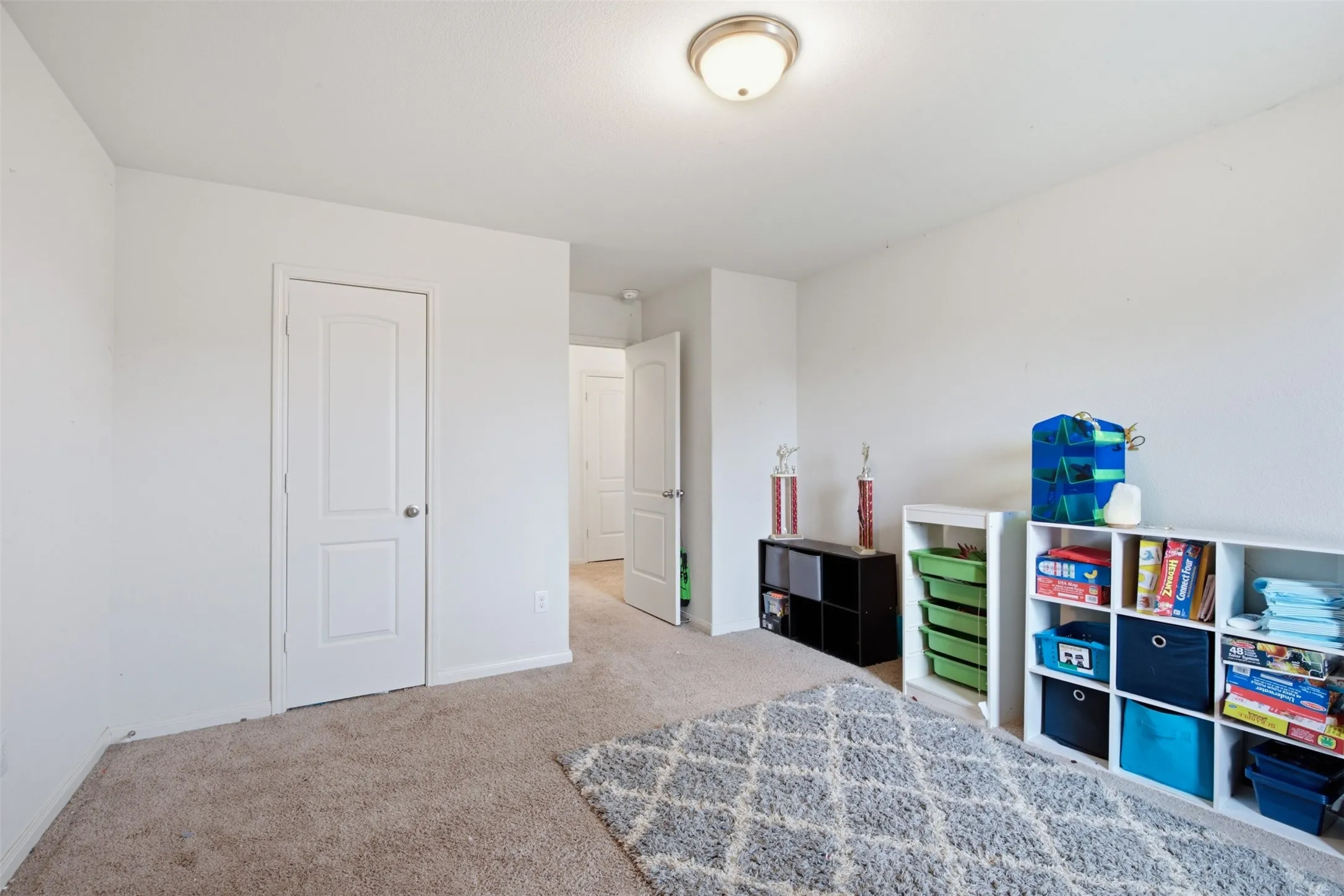Single Family Residence For Sale in Denton County , 16 Kramer Court, Sanger, Texas 76266, 4 Bedroom, 3 Bathroom, 2 Garage spaces, 2,255 Sqft, built in 2016, mls#21380109, Real Estate Agent in Sanger, Homes For Sale in Denton county, Homes For Sale in Sanger, Realtor in Sanger Texas, Real Estate Brokerage Independent Realty Texas, Luminita Cordes Realtor