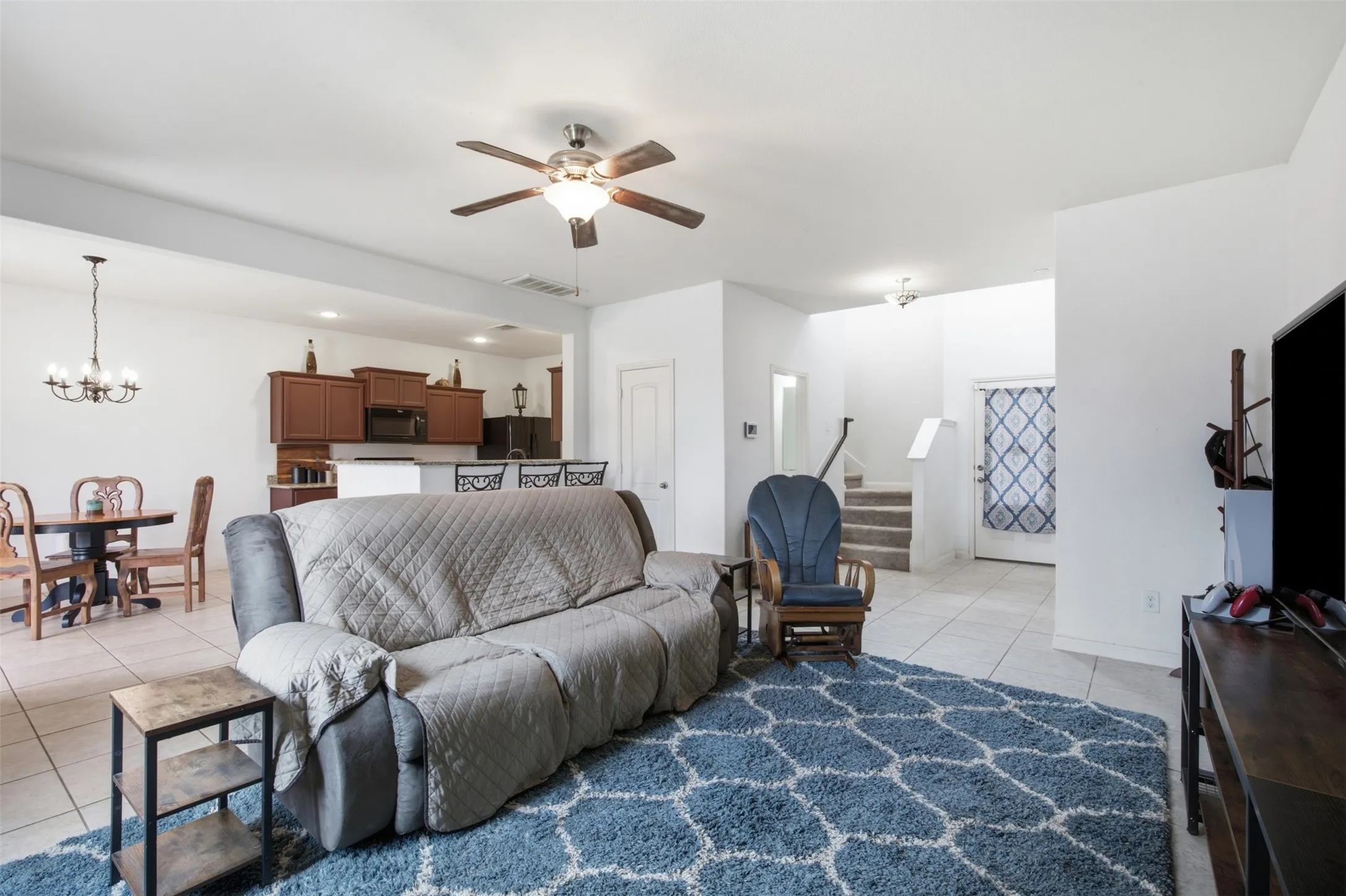Single Family Residence For Sale in Denton County , 16 Kramer Court, Sanger, Texas 76266, 4 Bedroom, 3 Bathroom, 2 Garage spaces, 2,255 Sqft, built in 2016, mls#21380109, Real Estate Agent in Sanger, Homes For Sale in Denton county, Homes For Sale in Sanger, Realtor in Sanger Texas, Real Estate Brokerage Independent Realty Texas, Luminita Cordes Realtor