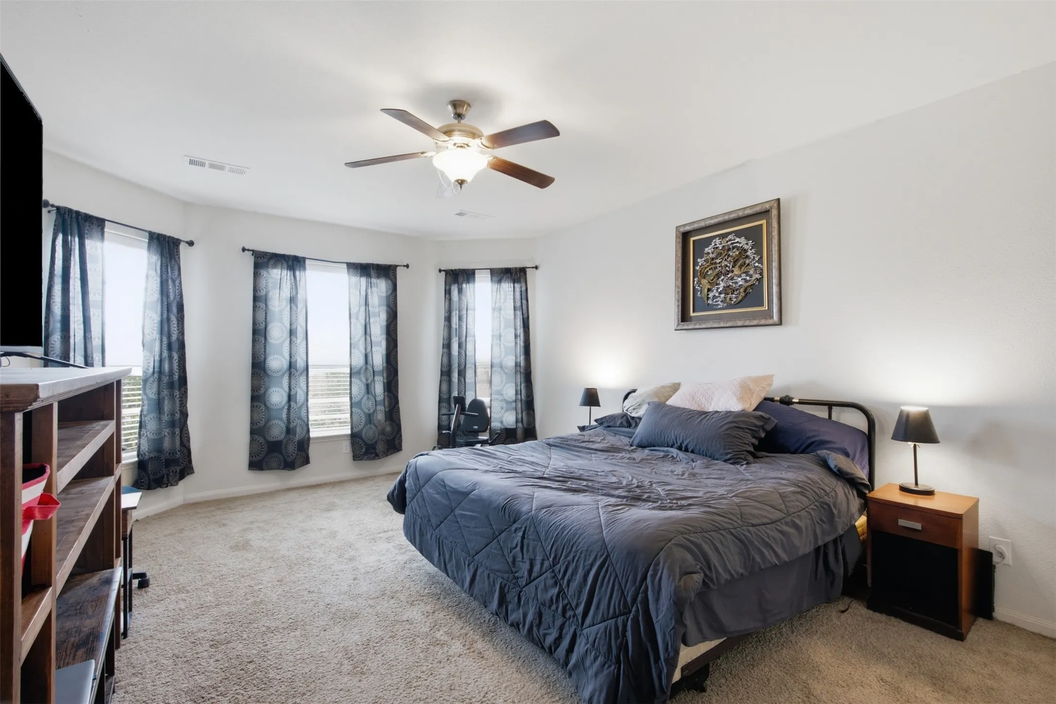 Single Family Residence For Sale in Denton County , 16 Kramer Court, Sanger, Texas 76266, 4 Bedroom, 3 Bathroom, 2 Garage spaces, 2,255 Sqft, built in 2016, mls#21380109, Real Estate Agent in Sanger, Homes For Sale in Denton county, Homes For Sale in Sanger, Realtor in Sanger Texas, Real Estate Brokerage Independent Realty Texas, Luminita Cordes Realtor