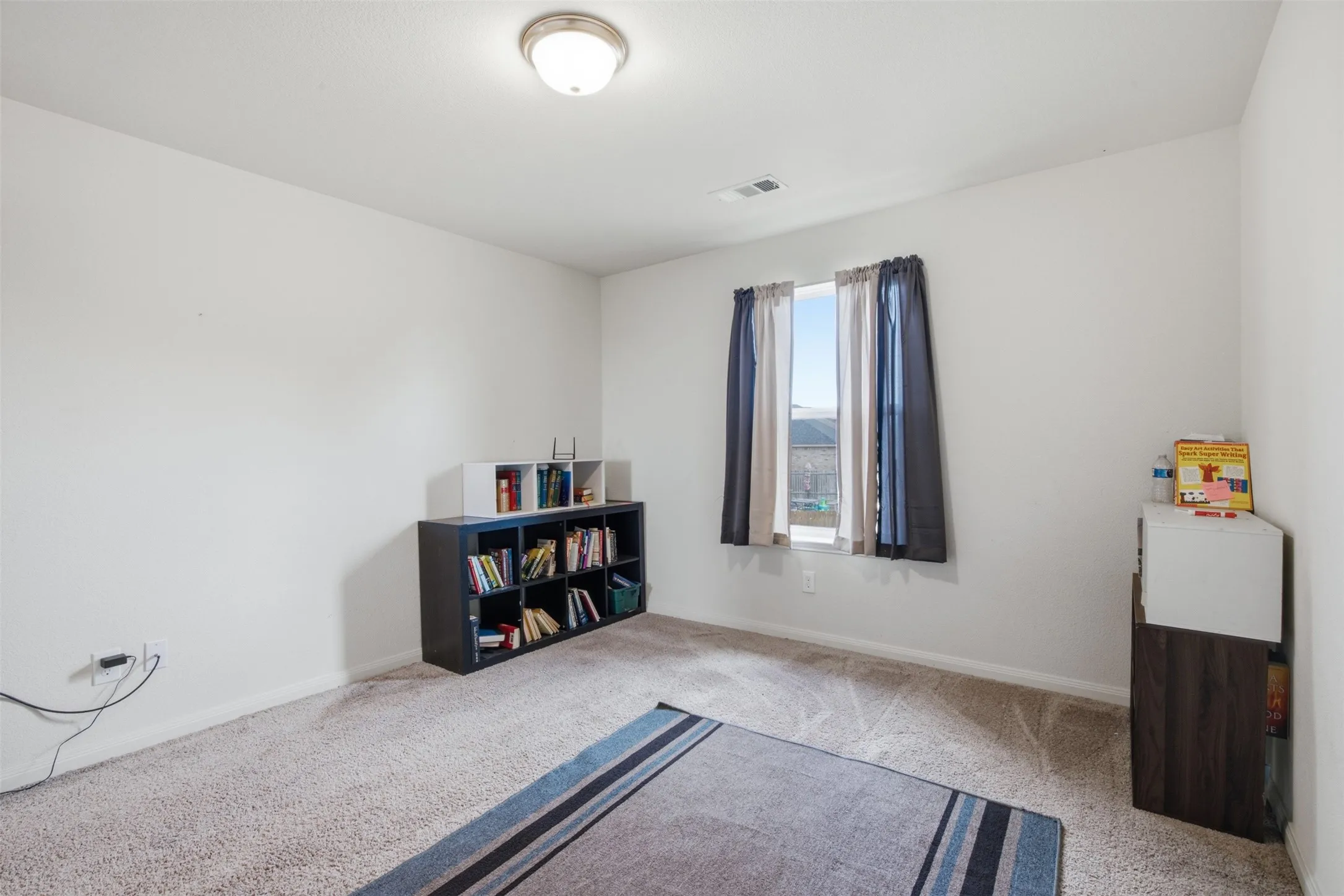 Single Family Residence For Sale in Denton County , 16 Kramer Court, Sanger, Texas 76266, 4 Bedroom, 3 Bathroom, 2 Garage spaces, 2,255 Sqft, built in 2016, mls#21380109, Real Estate Agent in Sanger, Homes For Sale in Denton county, Homes For Sale in Sanger, Realtor in Sanger Texas, Real Estate Brokerage Independent Realty Texas, Luminita Cordes Realtor