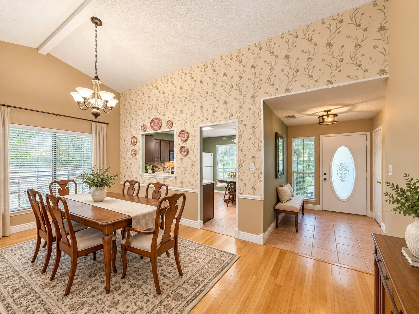 Single Family Residence For Sale in Denton County , 2705 Thunderbird Drive, Denton, Texas 76207, 3 Bedroom, 2 Bathroom, 2 Garage spaces, 1,465 Sqft, built in 1987, mls#21379658, Real Estate Agent in Denton, Homes For Sale in Denton county, Homes For Sale in Denton, Realtor in Denton Texas, Real Estate Brokerage Independent Realty Texas, Luminita Cordes Realtor
