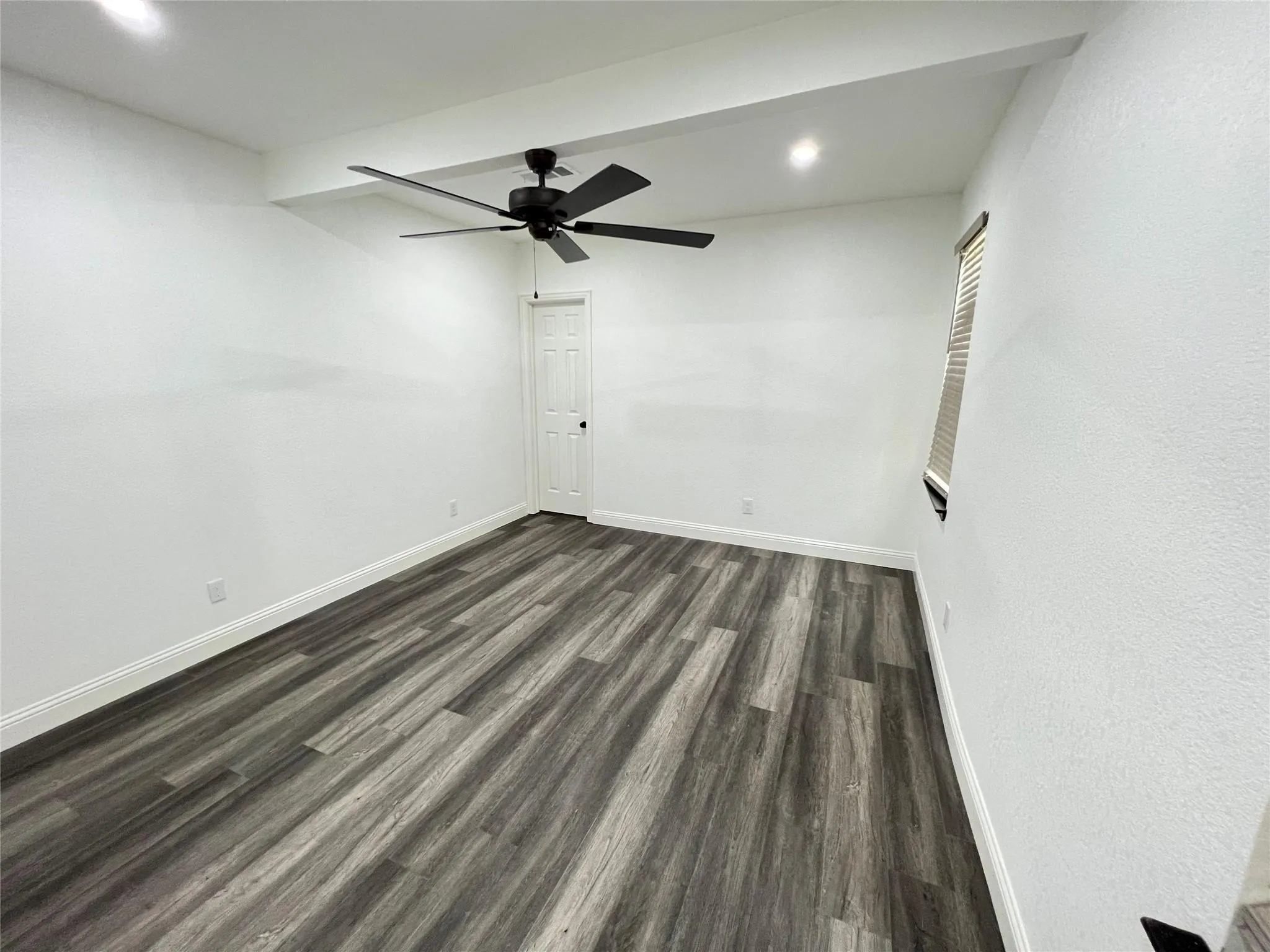 Single Family Residence For Rent in Tarrant County , 3728 Peach Street, Fort Worth, Texas 76040, 3 Bedroom, 2 Bathroom, Garage spaces, 1,150 Sqft, built in 1960, mls#21380118, Real Estate Agent in Fort Worth, Homes For Rent in Tarrant county, Homes For Rent in Fort Worth, Realtor in Fort Worth Texas, Real Estate Brokerage Independent Realty Texas, Luminita Cordes Realtor