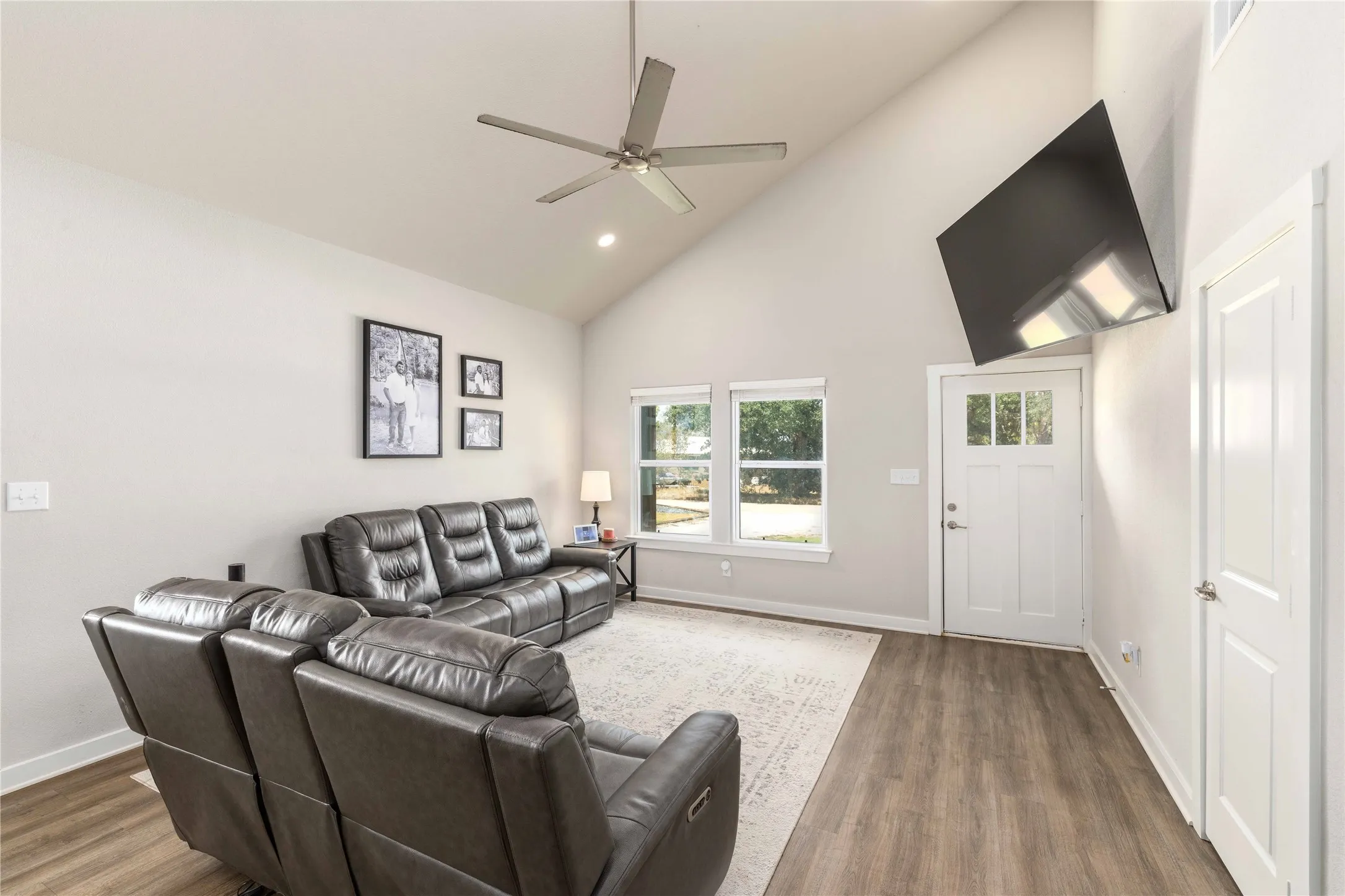 Single Family Residence For Sale in Comanche County , 246 CR 448, De Leon, Texas 76444, 2 Bedroom, 2 Bathroom, Garage spaces, 1,080 Sqft, built in 2024, mls#21378649, Real Estate Agent in De Leon, Homes For Sale in Comanche county, Homes For Sale in De Leon, Realtor in De Leon Texas, Real Estate Brokerage Independent Realty Texas, Luminita Cordes Realtor