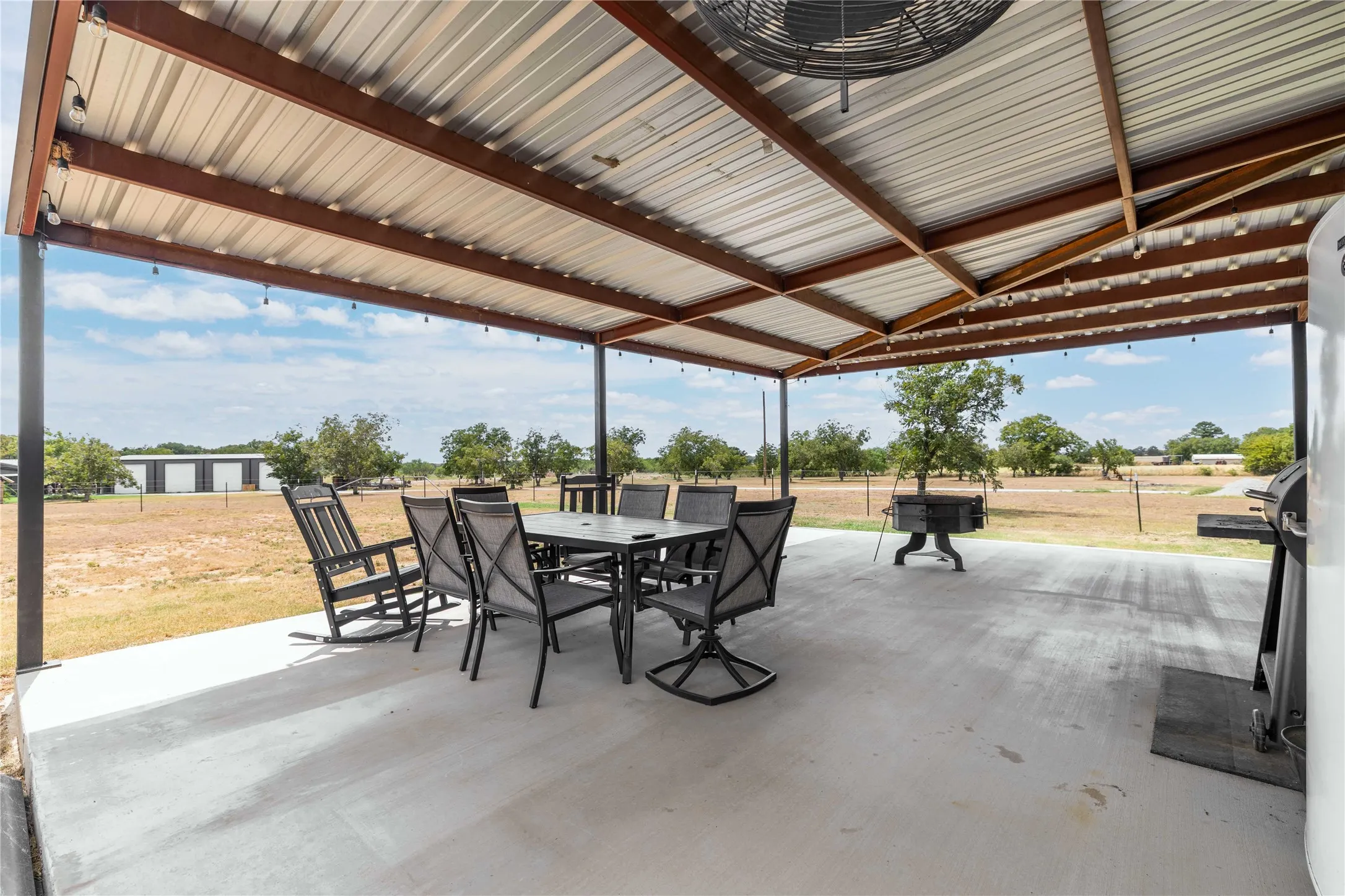Single Family Residence For Sale in Comanche County , 246 CR 448, De Leon, Texas 76444, 2 Bedroom, 2 Bathroom, Garage spaces, 1,080 Sqft, built in 2024, mls#21378649, Real Estate Agent in De Leon, Homes For Sale in Comanche county, Homes For Sale in De Leon, Realtor in De Leon Texas, Real Estate Brokerage Independent Realty Texas, Luminita Cordes Realtor