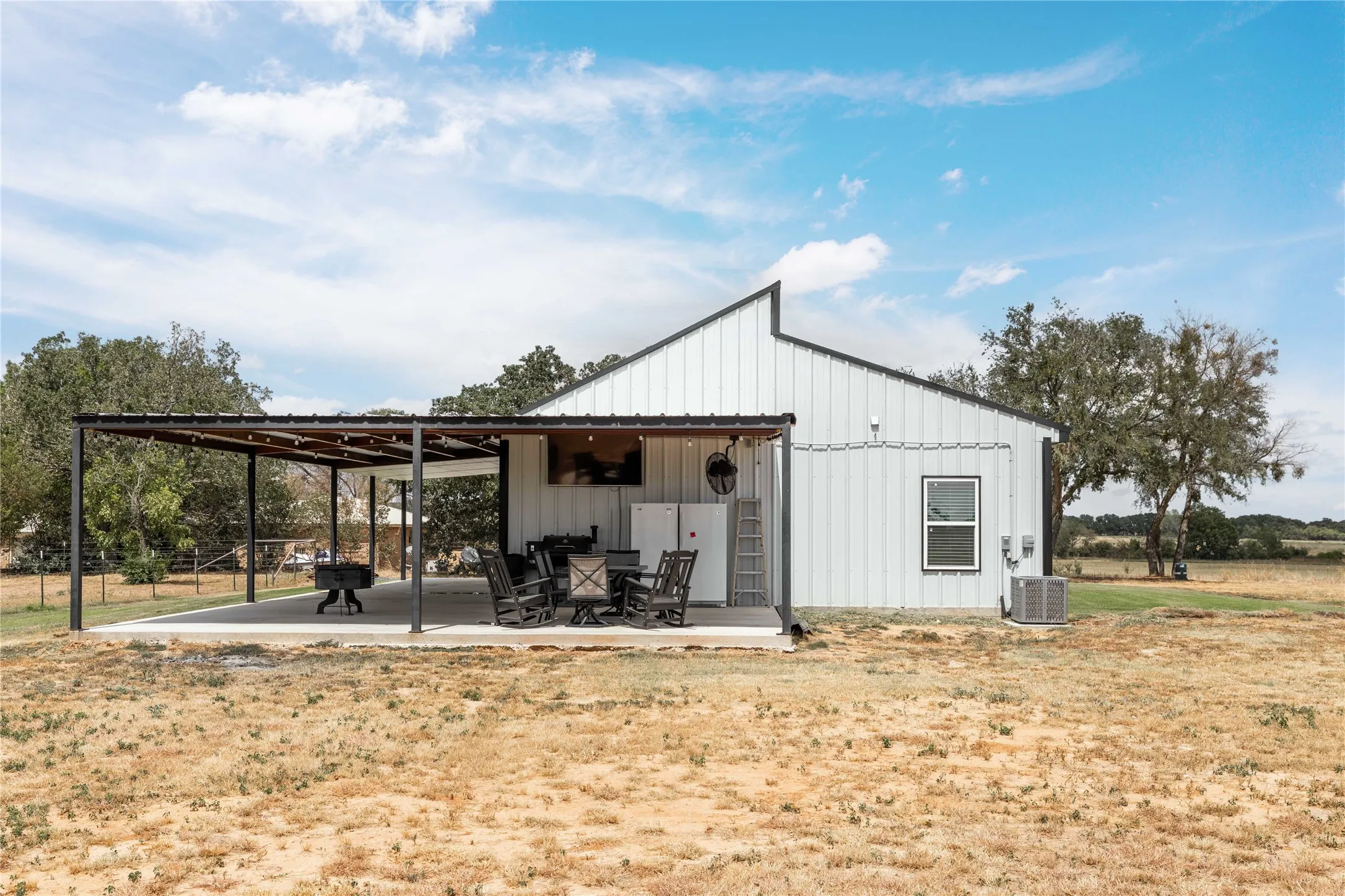 Single Family Residence For Sale in Comanche County , 246 CR 448, De Leon, Texas 76444, 2 Bedroom, 2 Bathroom, Garage spaces, 1,080 Sqft, built in 2024, mls#21378649, Real Estate Agent in De Leon, Homes For Sale in Comanche county, Homes For Sale in De Leon, Realtor in De Leon Texas, Real Estate Brokerage Independent Realty Texas, Luminita Cordes Realtor