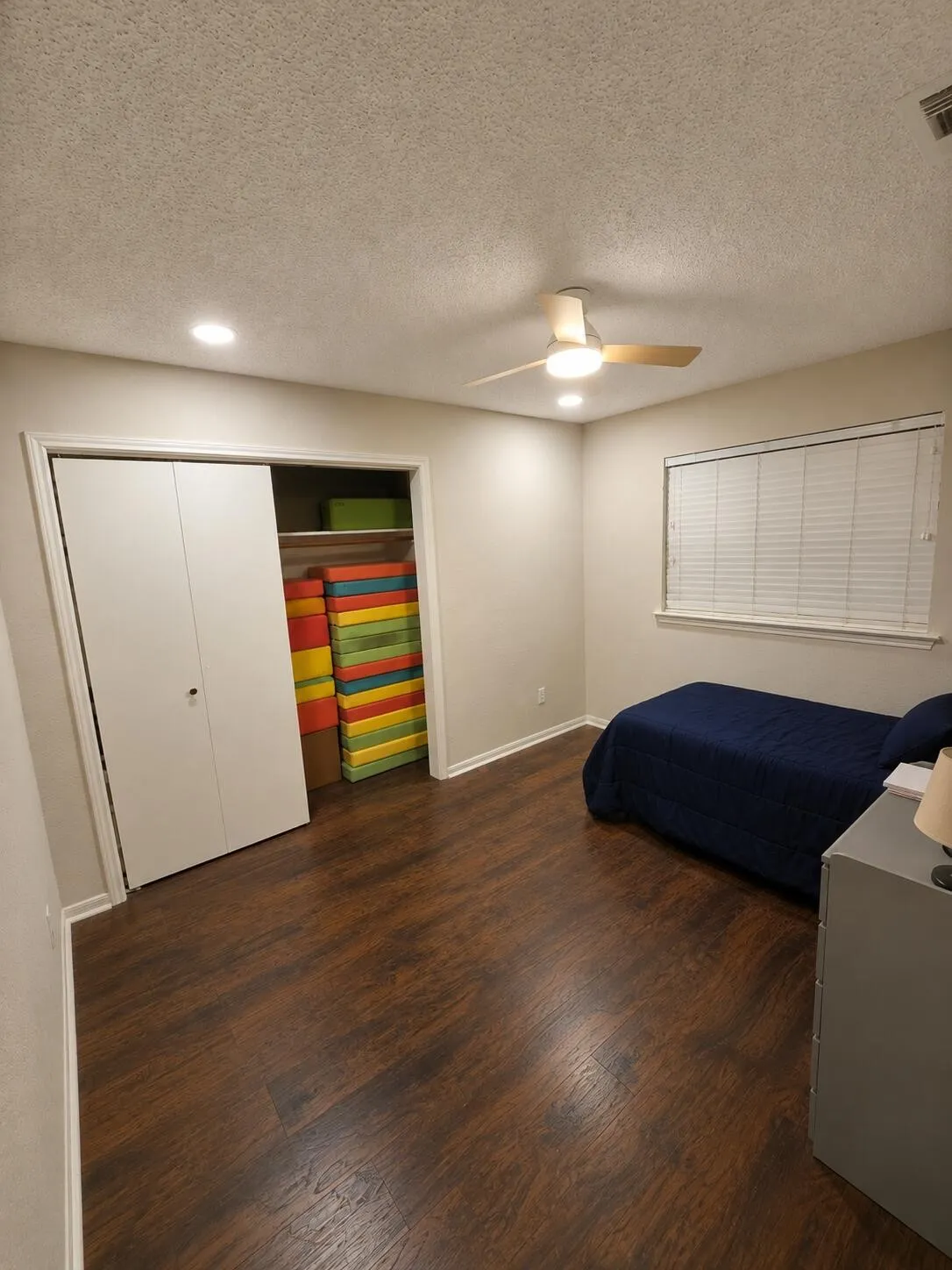 Single Family Residence For Sale in Tarrant County , 5505 Oak Brook Road, Arlington, Texas 76016, 3 Bedroom, 2 Bathroom, 2 Garage spaces, 1,825 Sqft, built in 1984, mls#21380121, Real Estate Agent in Arlington, Homes For Sale in Tarrant county, Homes For Sale in Arlington, Realtor in Arlington Texas, Real Estate Brokerage Independent Realty Texas, Luminita Cordes Realtor