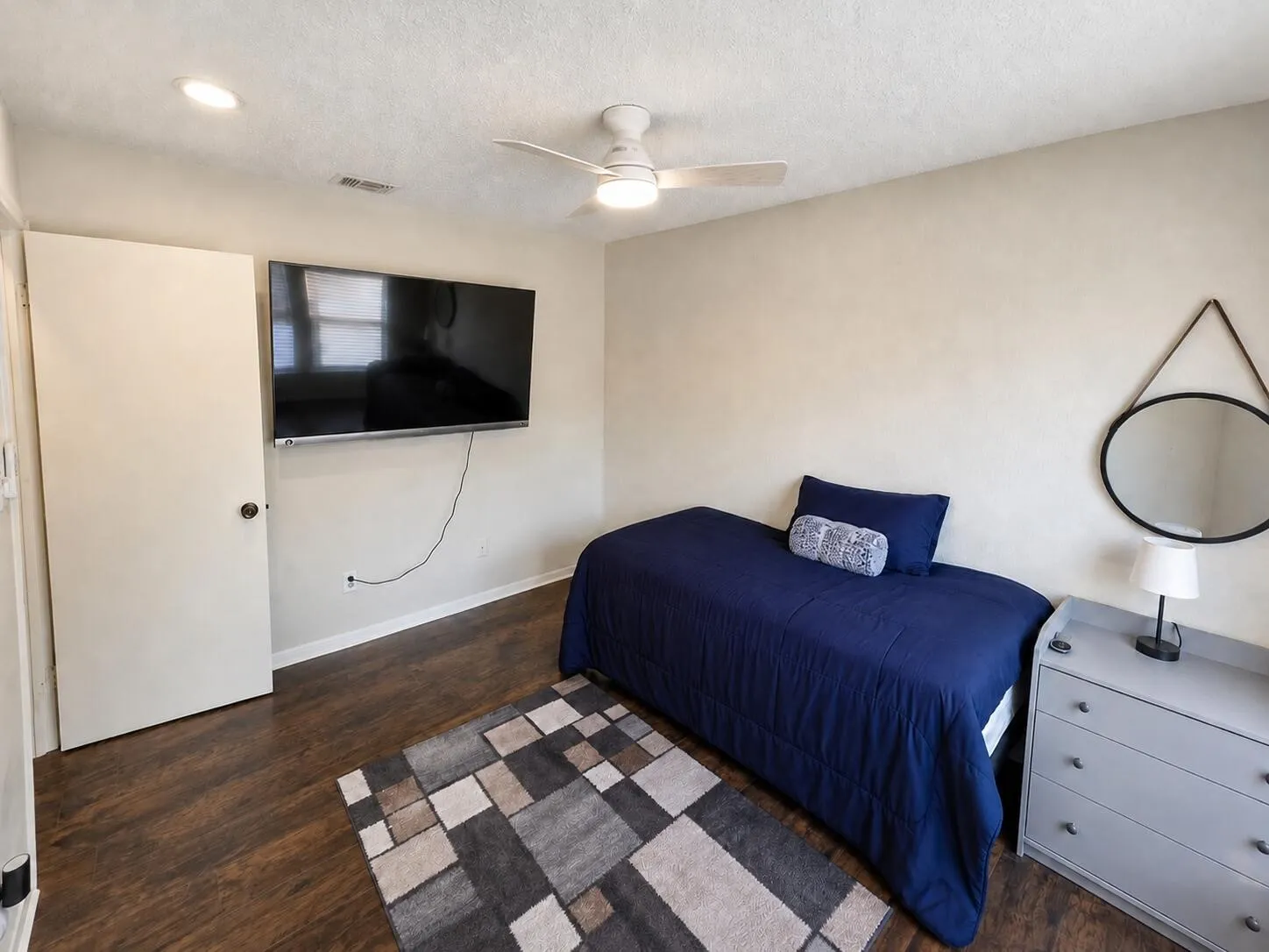 Single Family Residence For Sale in Tarrant County , 5505 Oak Brook Road, Arlington, Texas 76016, 3 Bedroom, 2 Bathroom, 2 Garage spaces, 1,825 Sqft, built in 1984, mls#21380121, Real Estate Agent in Arlington, Homes For Sale in Tarrant county, Homes For Sale in Arlington, Realtor in Arlington Texas, Real Estate Brokerage Independent Realty Texas, Luminita Cordes Realtor