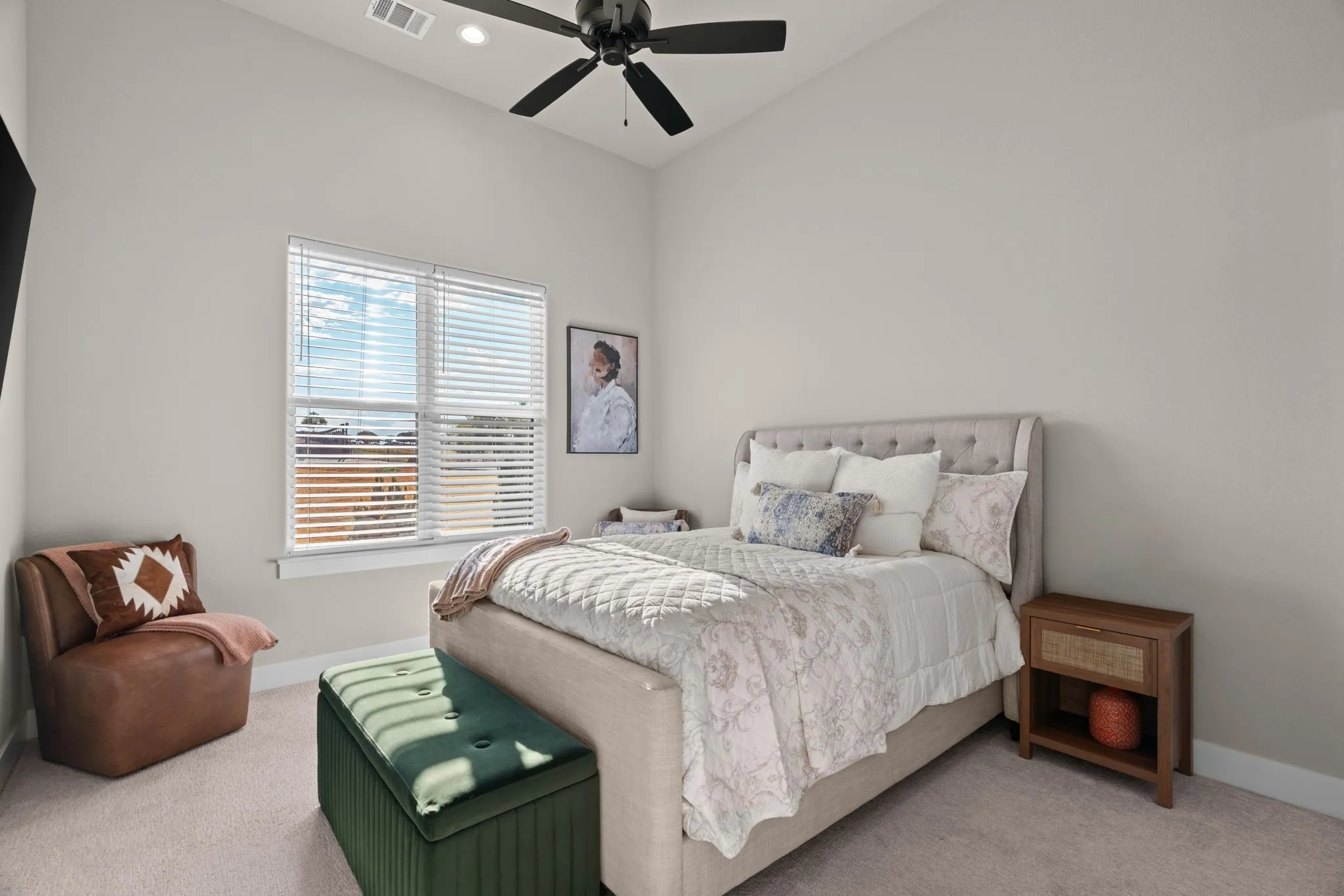 Single Family Residence For Sale in Parker County , 210 Wren View, Weatherford, Texas 76087, 4 Bedroom, 4 Bathroom, 3 Garage spaces, 4,329 Sqft, built in 2022, mls#21375894, Real Estate Agent in Weatherford, Homes For Sale in Parker county, Homes For Sale in Weatherford, Realtor in Weatherford Texas, Real Estate Brokerage Independent Realty Texas, Luminita Cordes Realtor