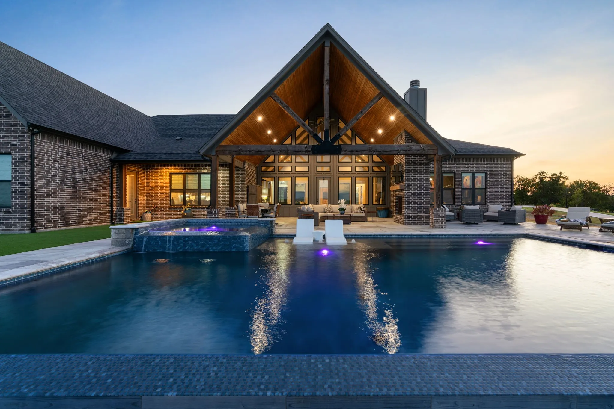 Single Family Residence For Sale in Parker County , 210 Wren View, Weatherford, Texas 76087, 4 Bedroom, 4 Bathroom, 3 Garage spaces, 4,329 Sqft, built in 2022, mls#21375894, Real Estate Agent in Weatherford, Homes For Sale in Parker county, Homes For Sale in Weatherford, Realtor in Weatherford Texas, Real Estate Brokerage Independent Realty Texas, Luminita Cordes Realtor