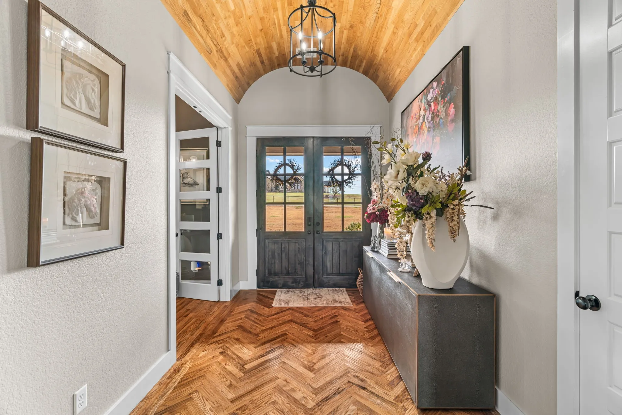 Single Family Residence For Sale in Parker County , 210 Wren View, Weatherford, Texas 76087, 4 Bedroom, 4 Bathroom, 3 Garage spaces, 4,329 Sqft, built in 2022, mls#21375894, Real Estate Agent in Weatherford, Homes For Sale in Parker county, Homes For Sale in Weatherford, Realtor in Weatherford Texas, Real Estate Brokerage Independent Realty Texas, Luminita Cordes Realtor