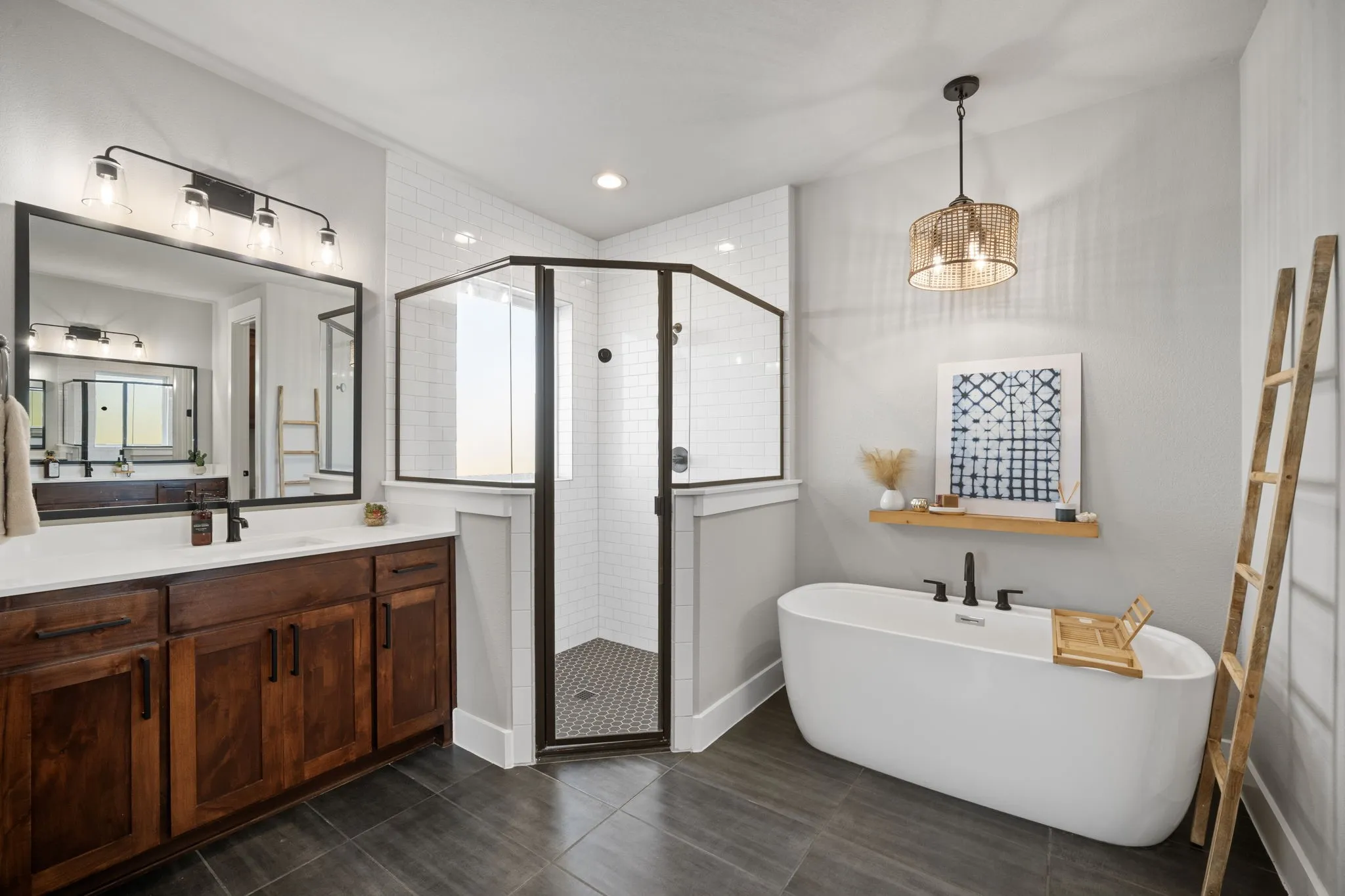 Single Family Residence For Sale in Ellis County , 870 Dove Meadow Trail, Waxahachie, Texas 75167, 4 Bedroom, 2 Bathroom, 3 Garage spaces, 2,568 Sqft, built in 2021, mls#21380090, Real Estate Agent in Waxahachie, Homes For Sale in Ellis county, Homes For Sale in Waxahachie, Realtor in Waxahachie Texas, Real Estate Brokerage Independent Realty Texas, Luminita Cordes Realtor