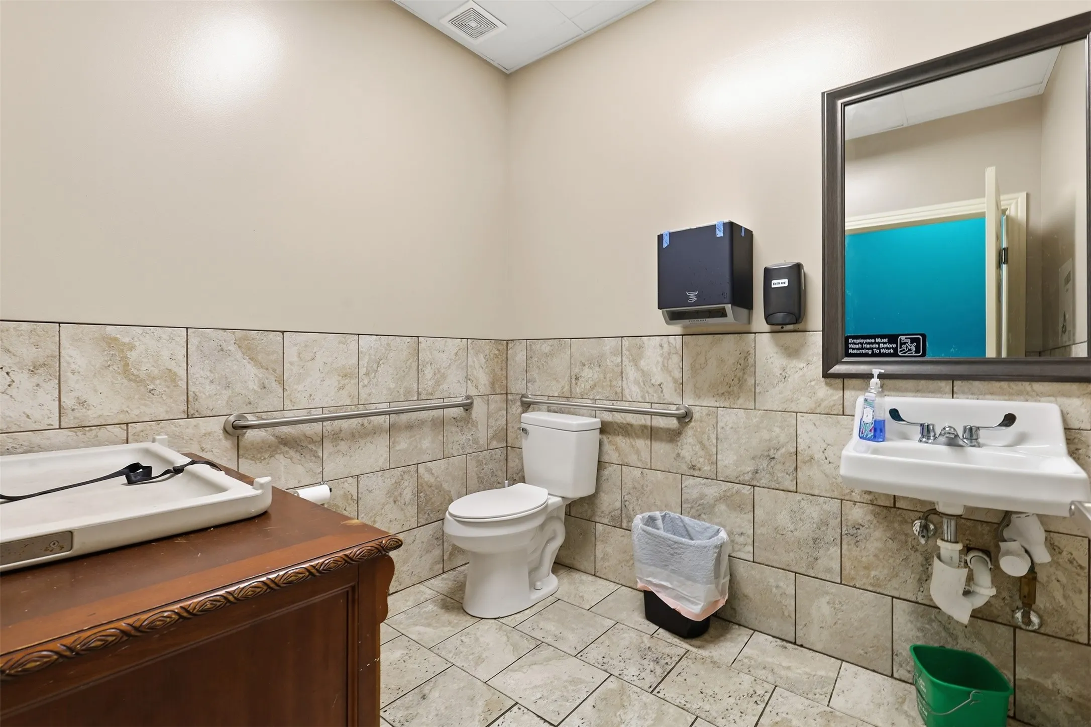 Business For Sale in Johnson County , 206 E Chambers Street, Cleburne, Texas 76031, 0, 0, Garage spaces, 0 Sqft, built in 1900, mls#21380126, Real Estate Agent in Cleburne, Homes For Sale in Johnson county, Homes For Sale in Cleburne, Realtor in Cleburne Texas, Real Estate Brokerage Independent Realty Texas, Luminita Cordes Realtor